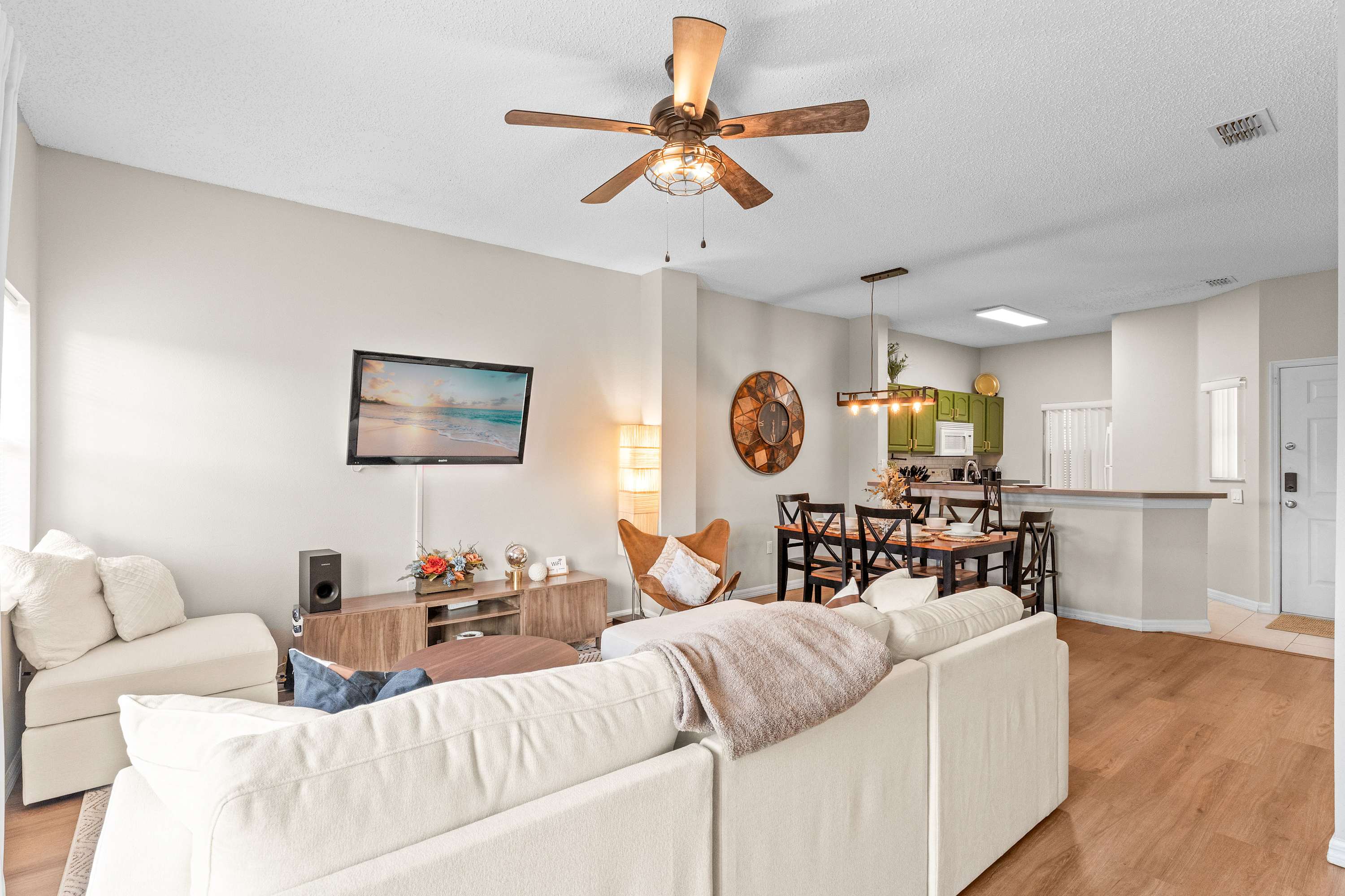 Peaceful Palms Stay for 6