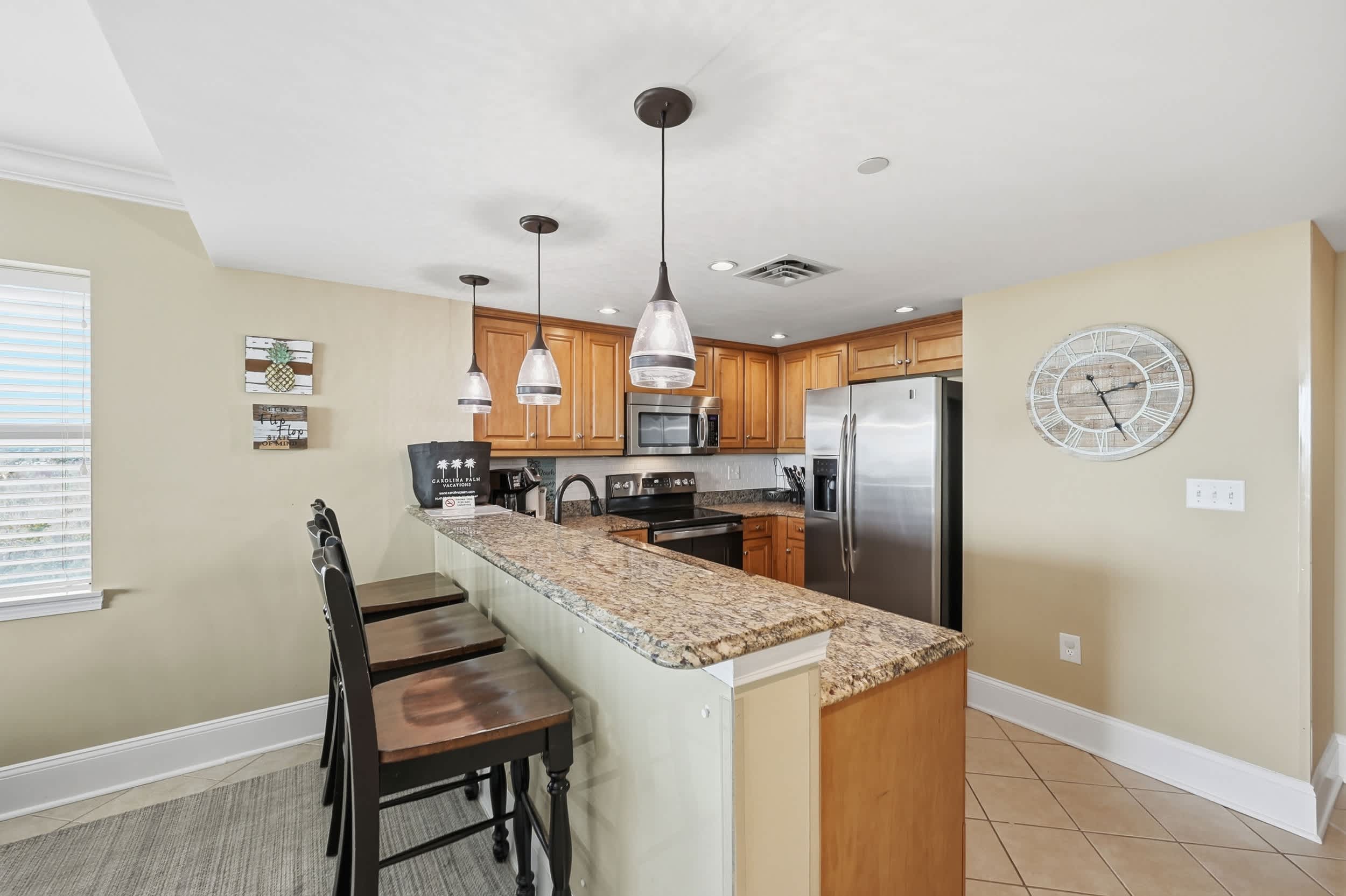 Sunny Tide at Luxe Mar Vista w Lazy River