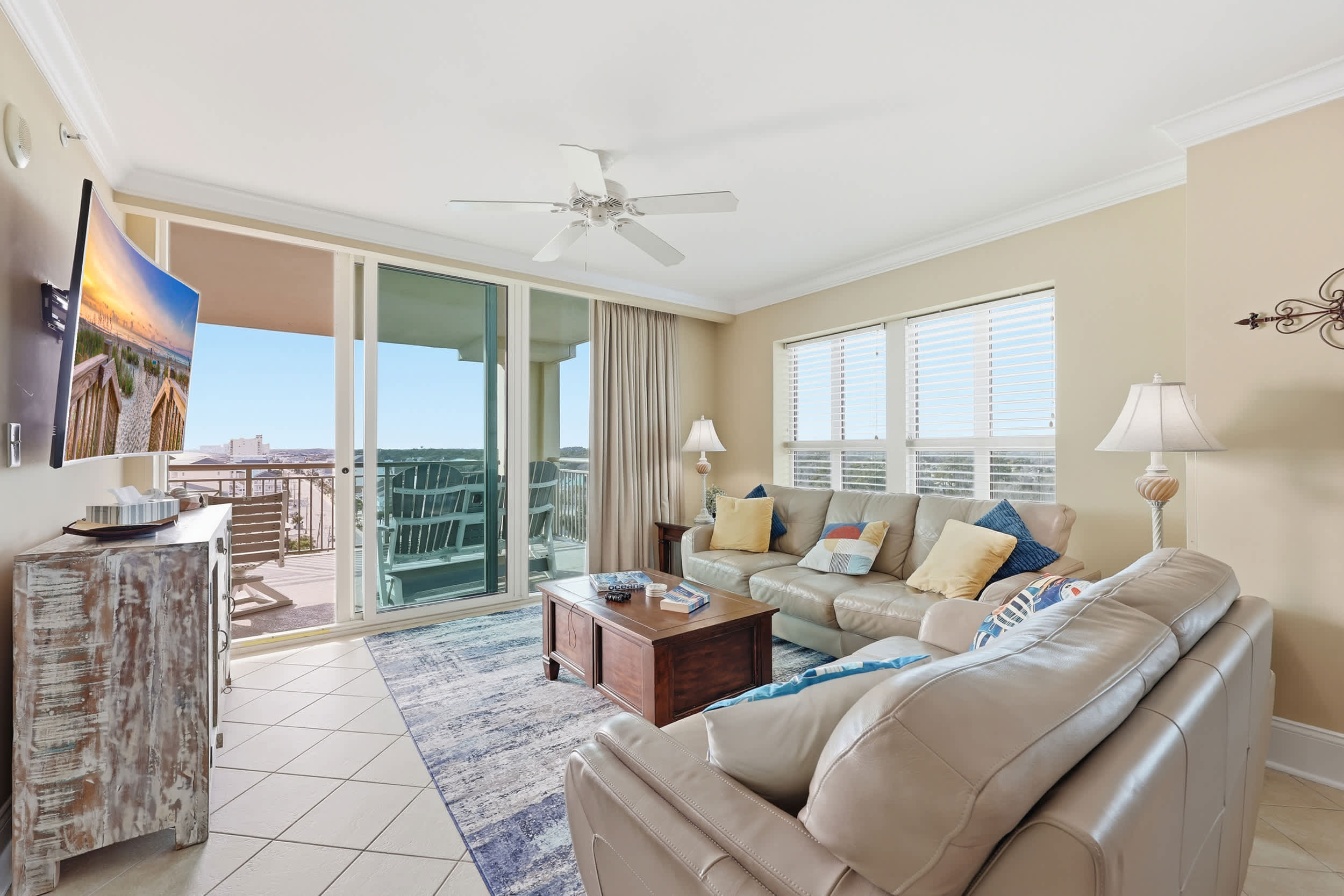 Sunny Tide at Luxe Mar Vista w Lazy River