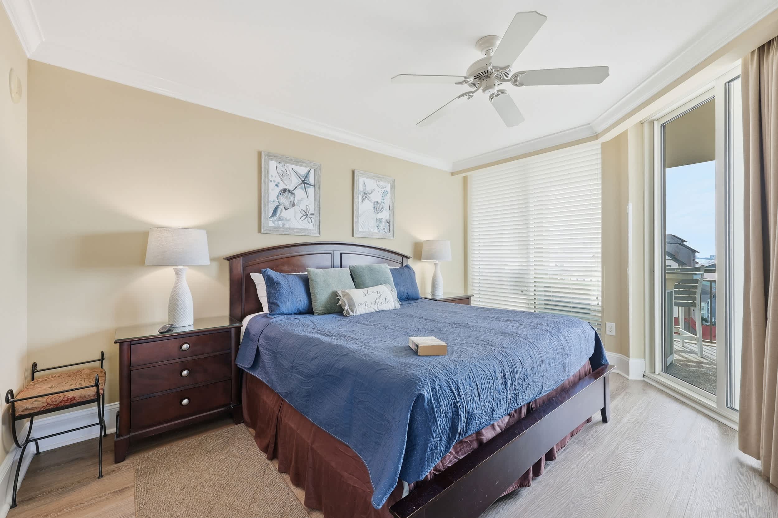 Sunny Tide at Luxe Mar Vista w Lazy River