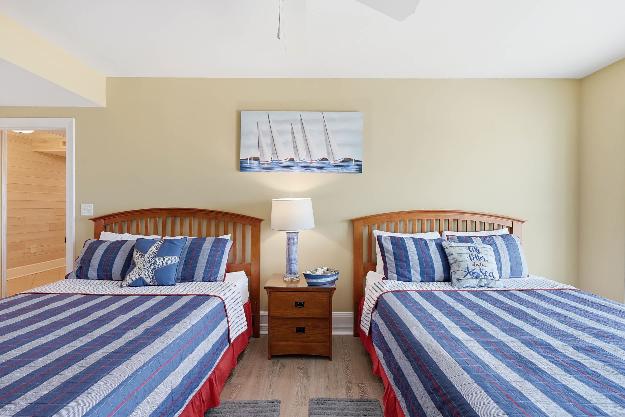 Sunny Tide at Luxe Mar Vista w Lazy River