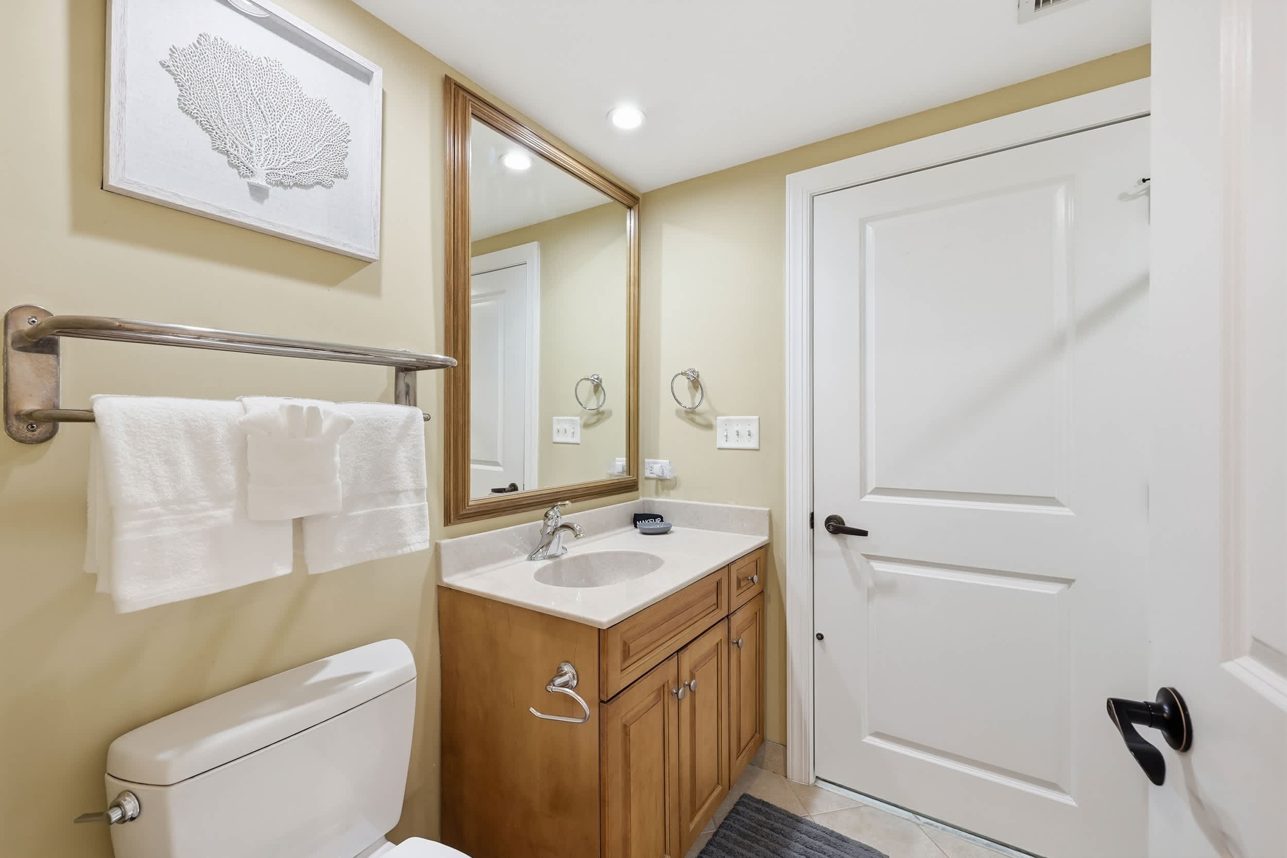 Sunny Tide at Luxe Mar Vista w Lazy River