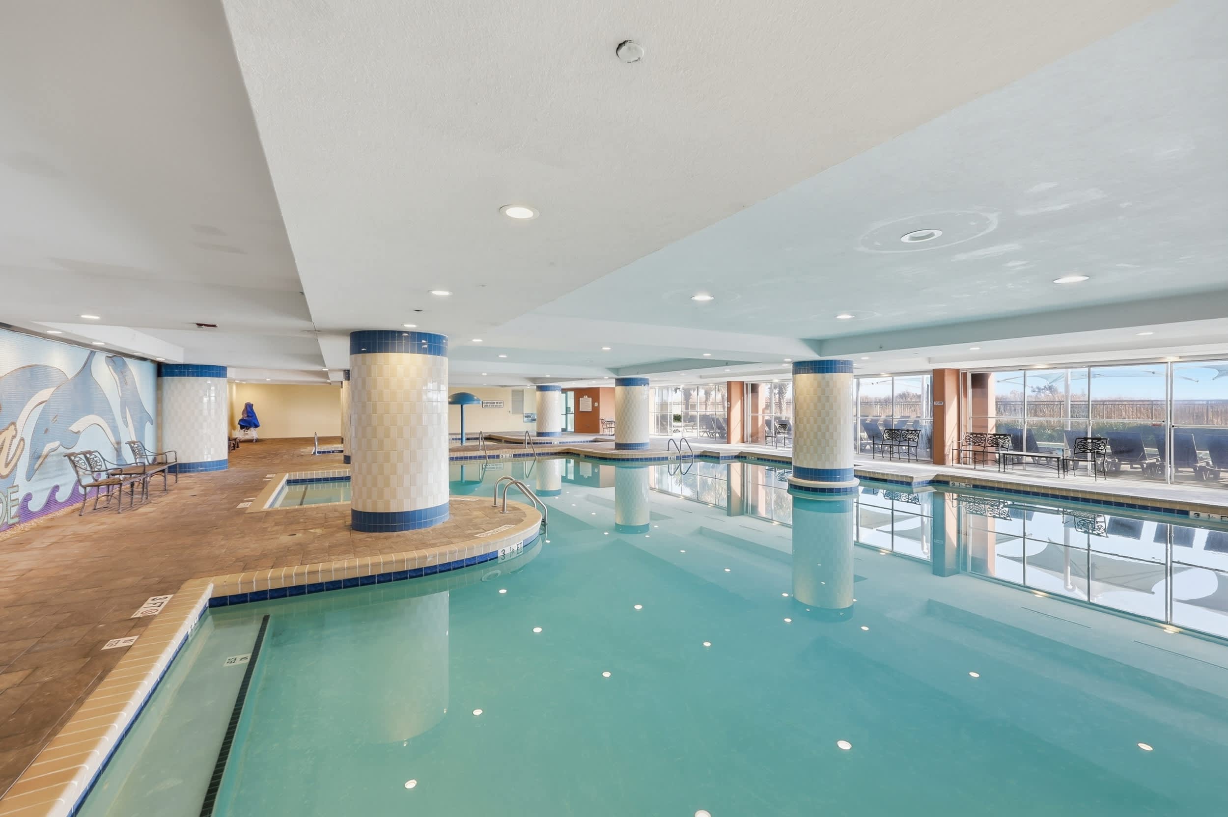 Sunny Tide at Luxe Mar Vista w Lazy River