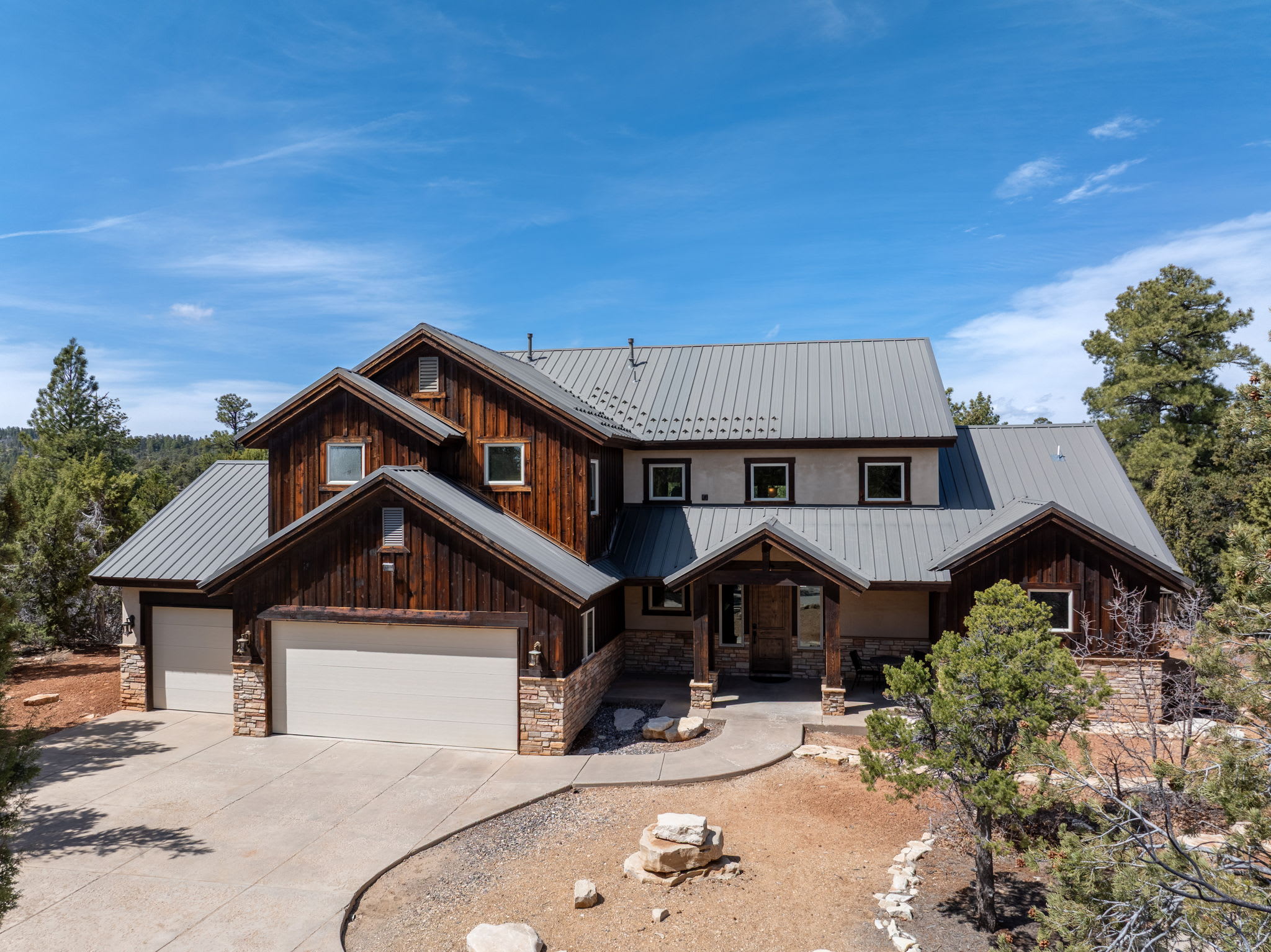 Large Family Cabin minutes from Zion National Park — Orderville, UT — vacation rental