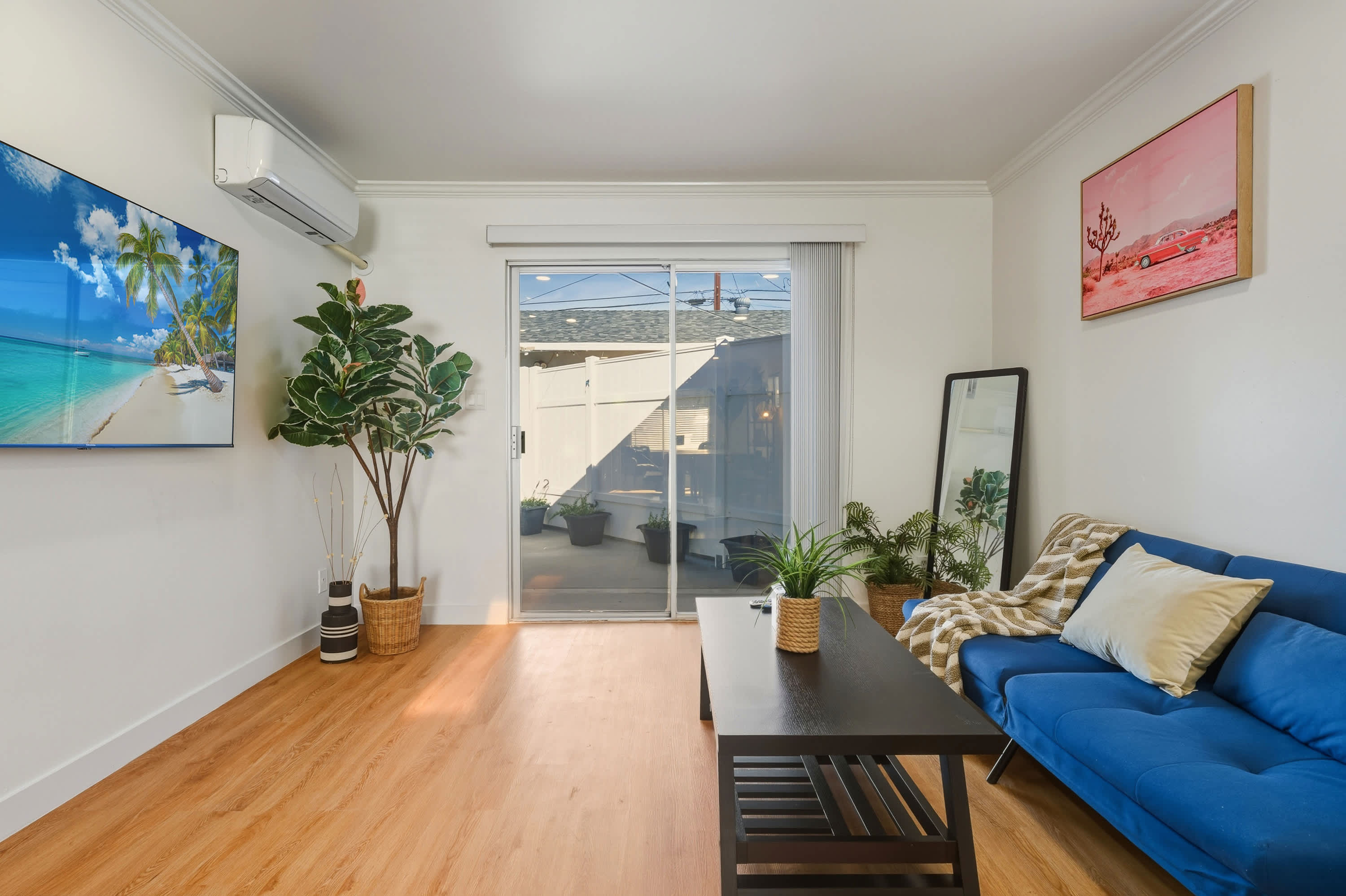 Spacious 4BR House Free Parking w Backyard BBQ — La Puente, CA — vacation rental