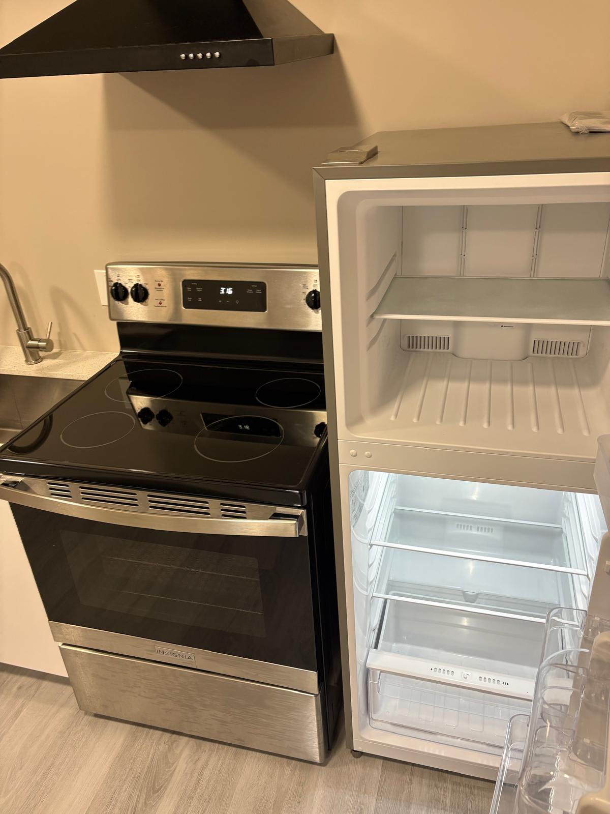 #38.6 St. Catharine's 1-bedroom Hotel-Apartment