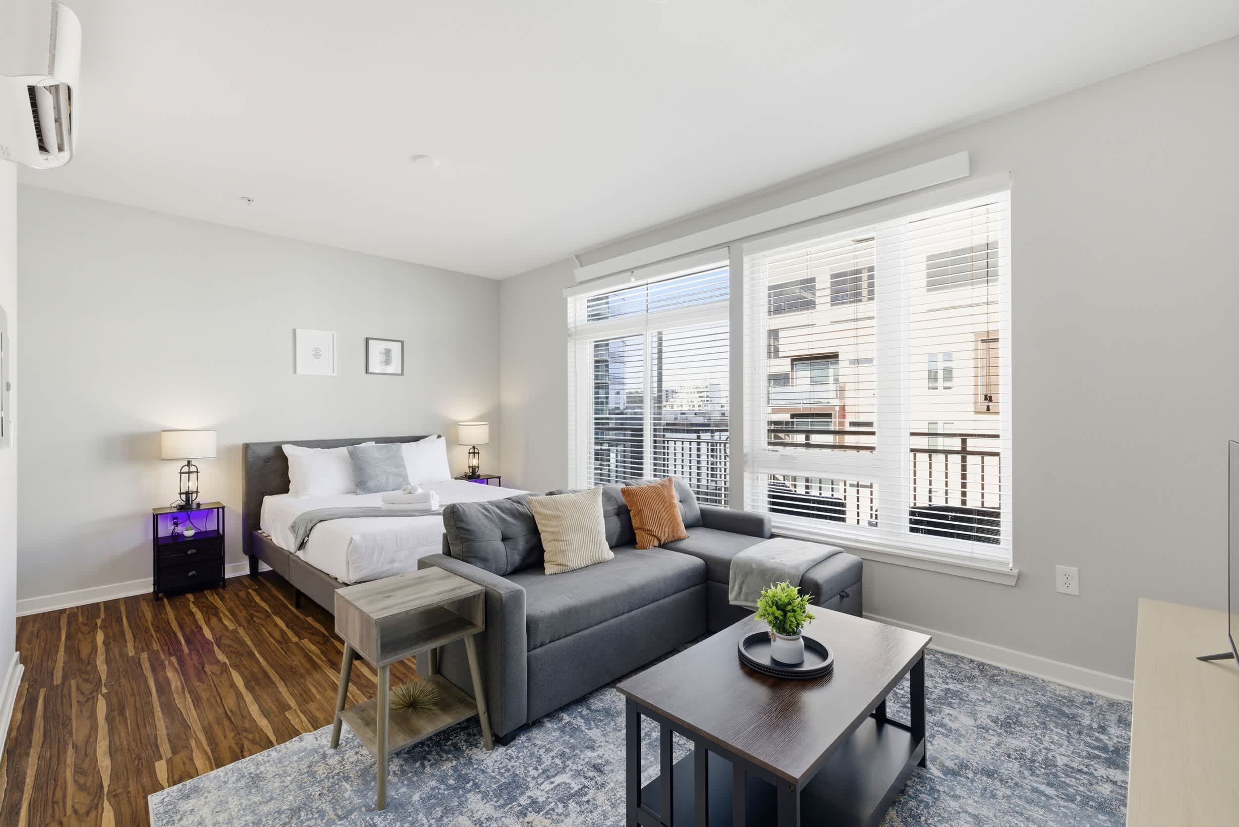 Cozysuites | Modern Sdo, Monument Circle, Indy - Indianapolis, IN