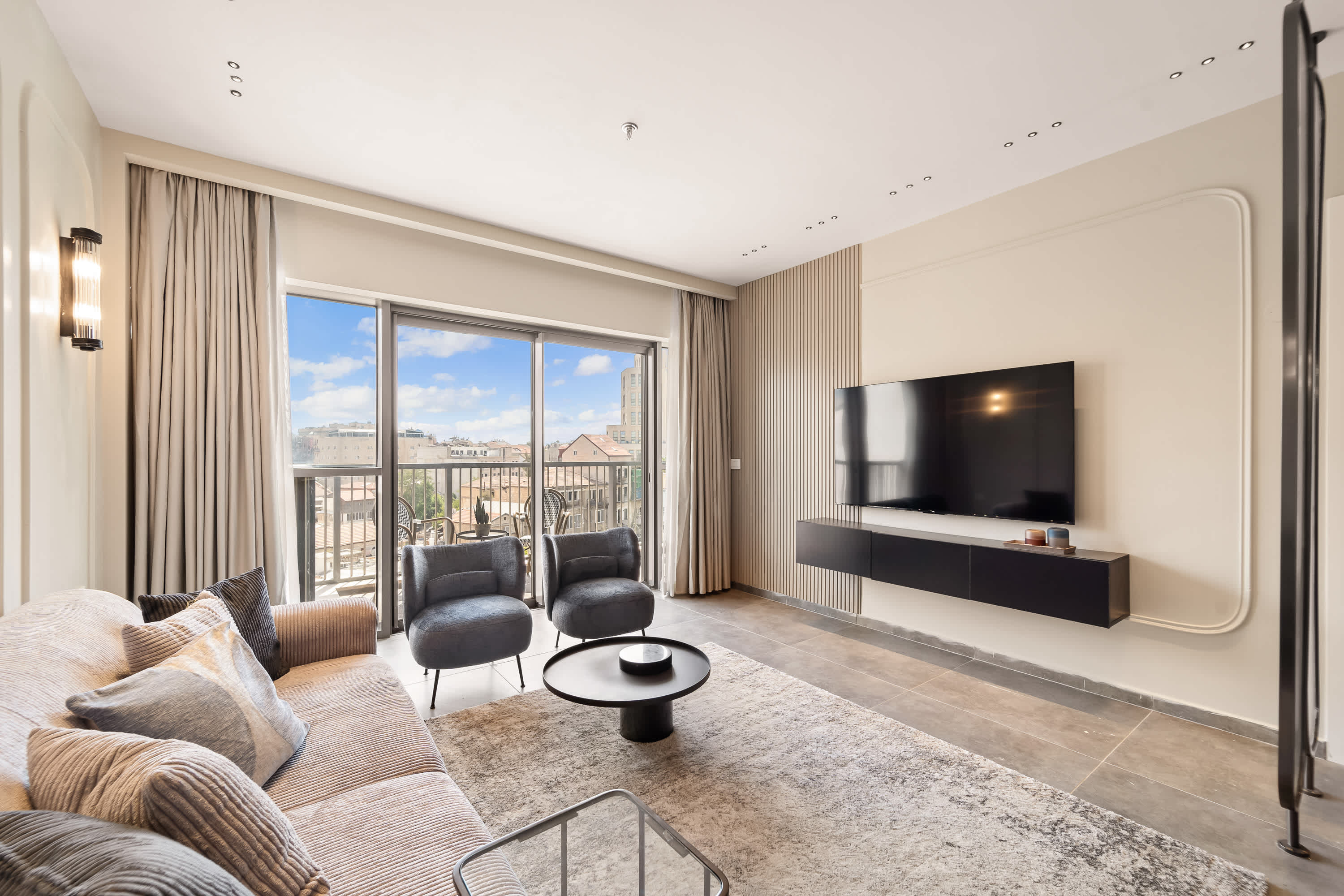 Modern 2BR Apartment with Parking in Prime Downtown Jerusalem photo 21