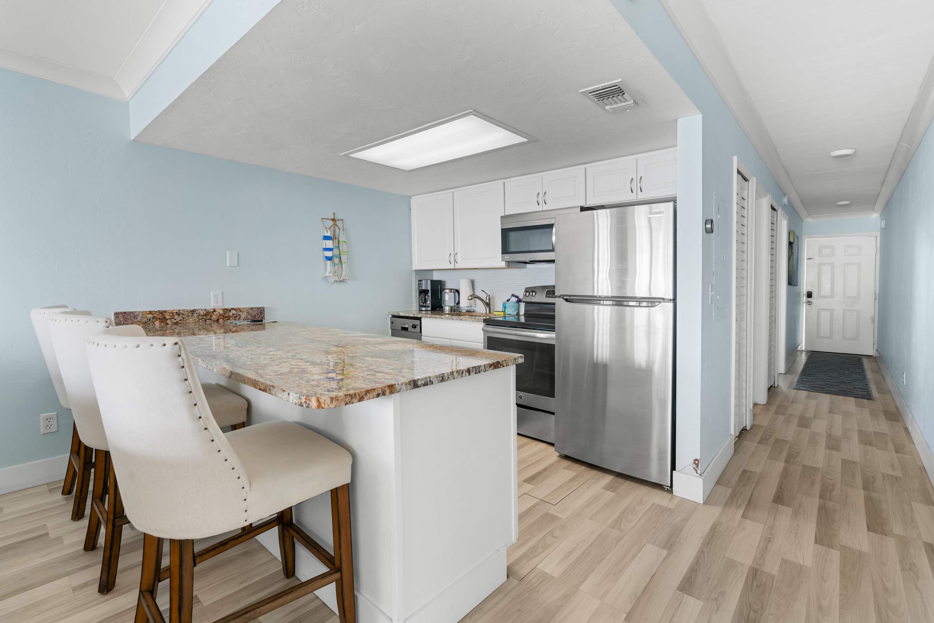 Cozy Condo With Pool Steps From Vanderbilt Beach — Naples, FL — vacation rental