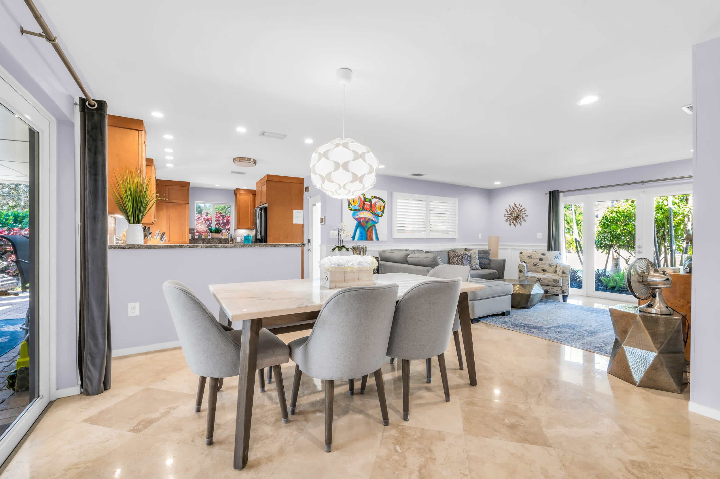 Enchanting Wilton Manors Haven: Outdoor Oasis