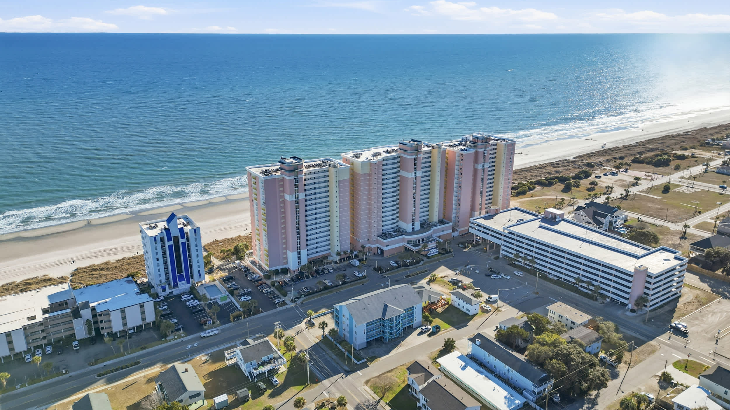 Living La Vida Ocean at Top Resort w Lazy River