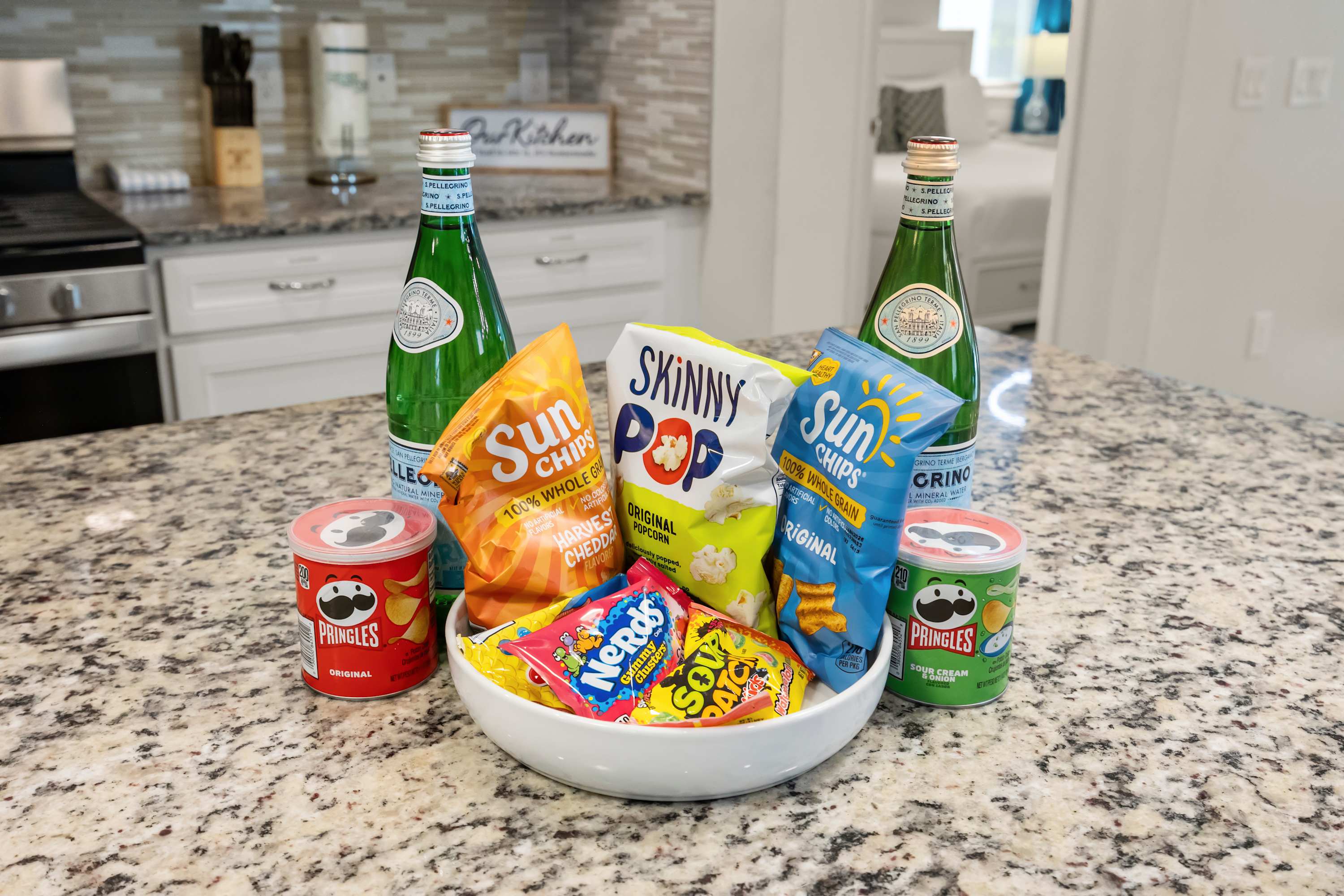 Prepare your snacks in a fully equipped gourmet family kitchen