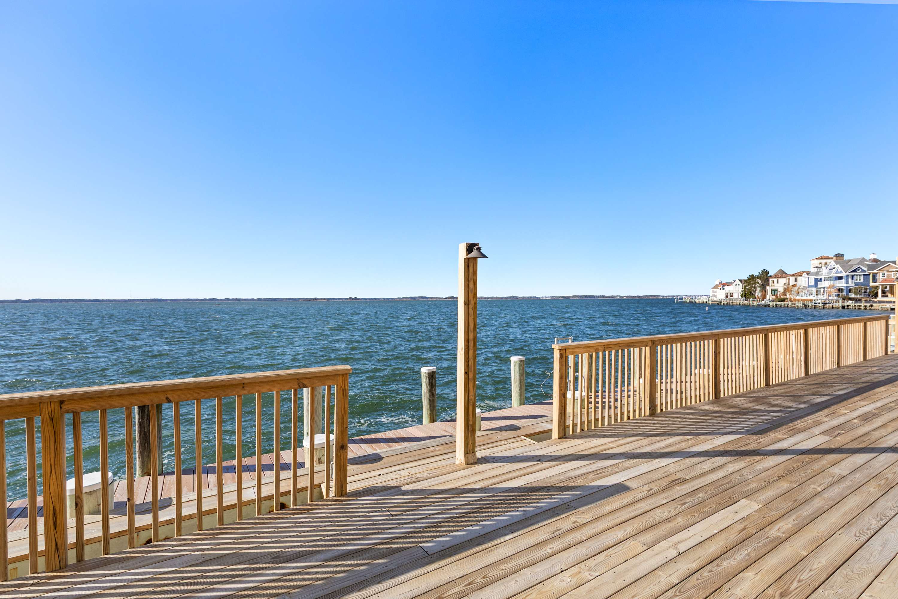 Bayfront Beauty - Shipwreck 102
