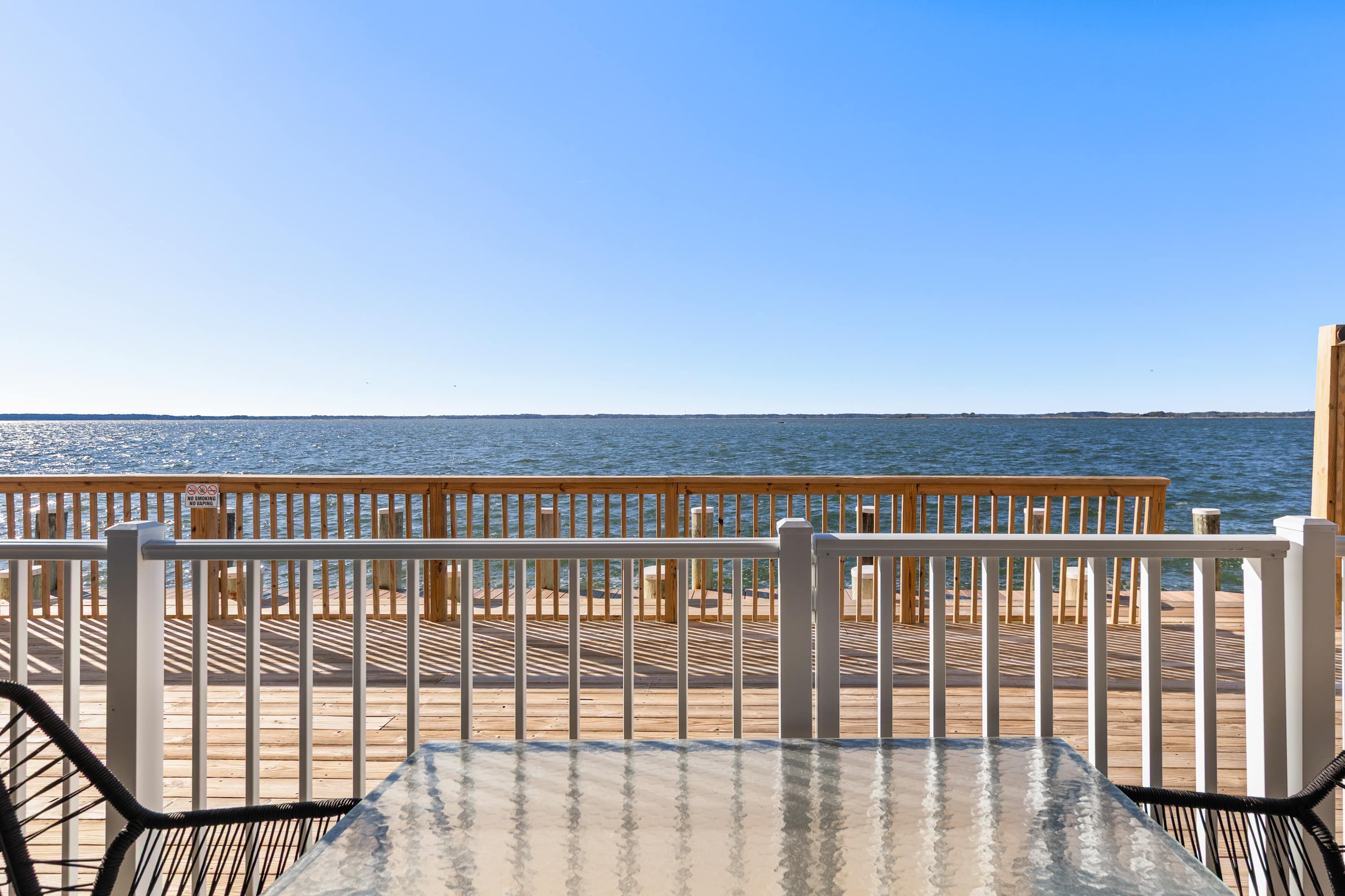 Bayfront Beauty - Shipwreck 102