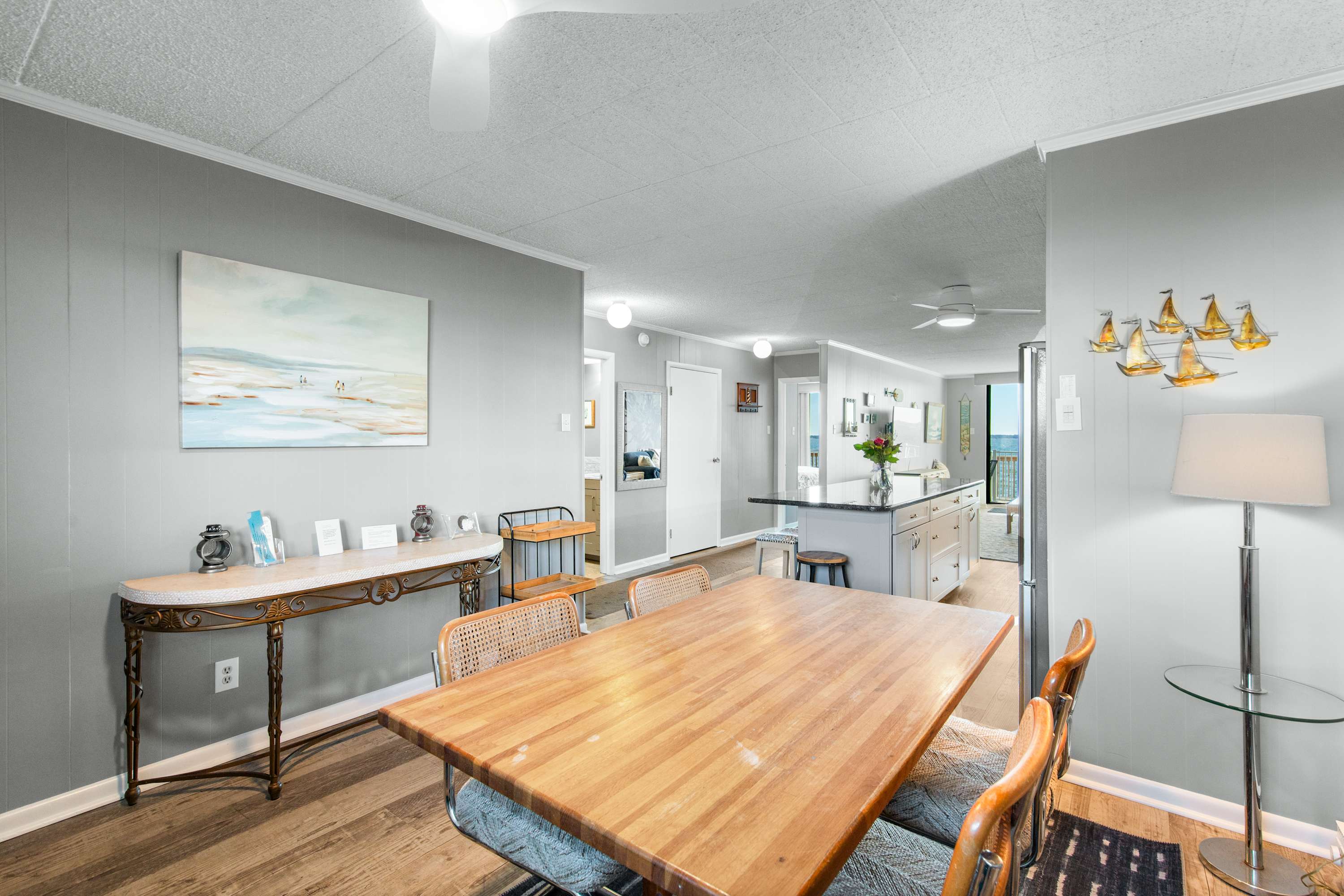 Bayfront Beauty - Shipwreck 102
