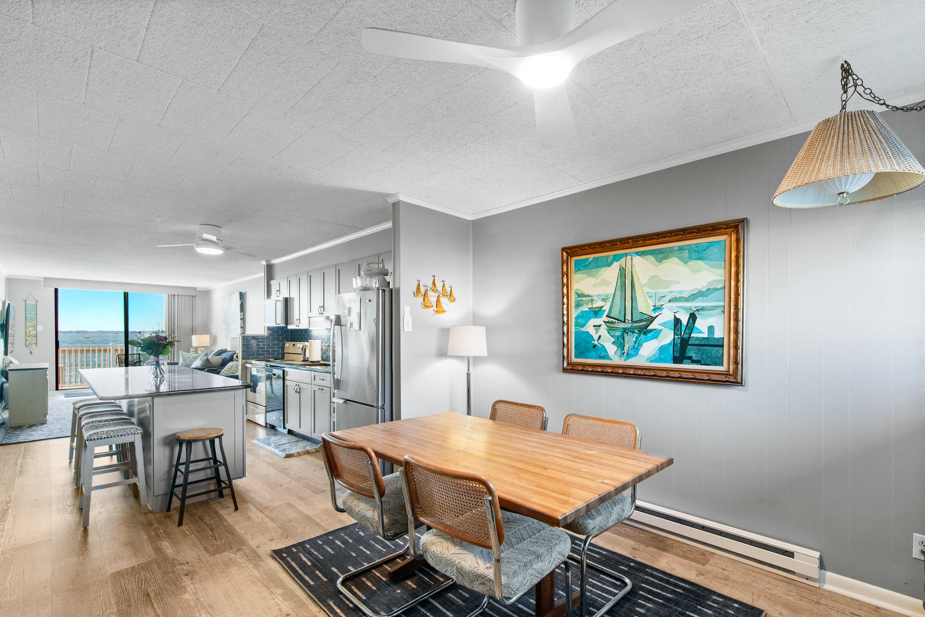 Bayfront Beauty - Shipwreck 102