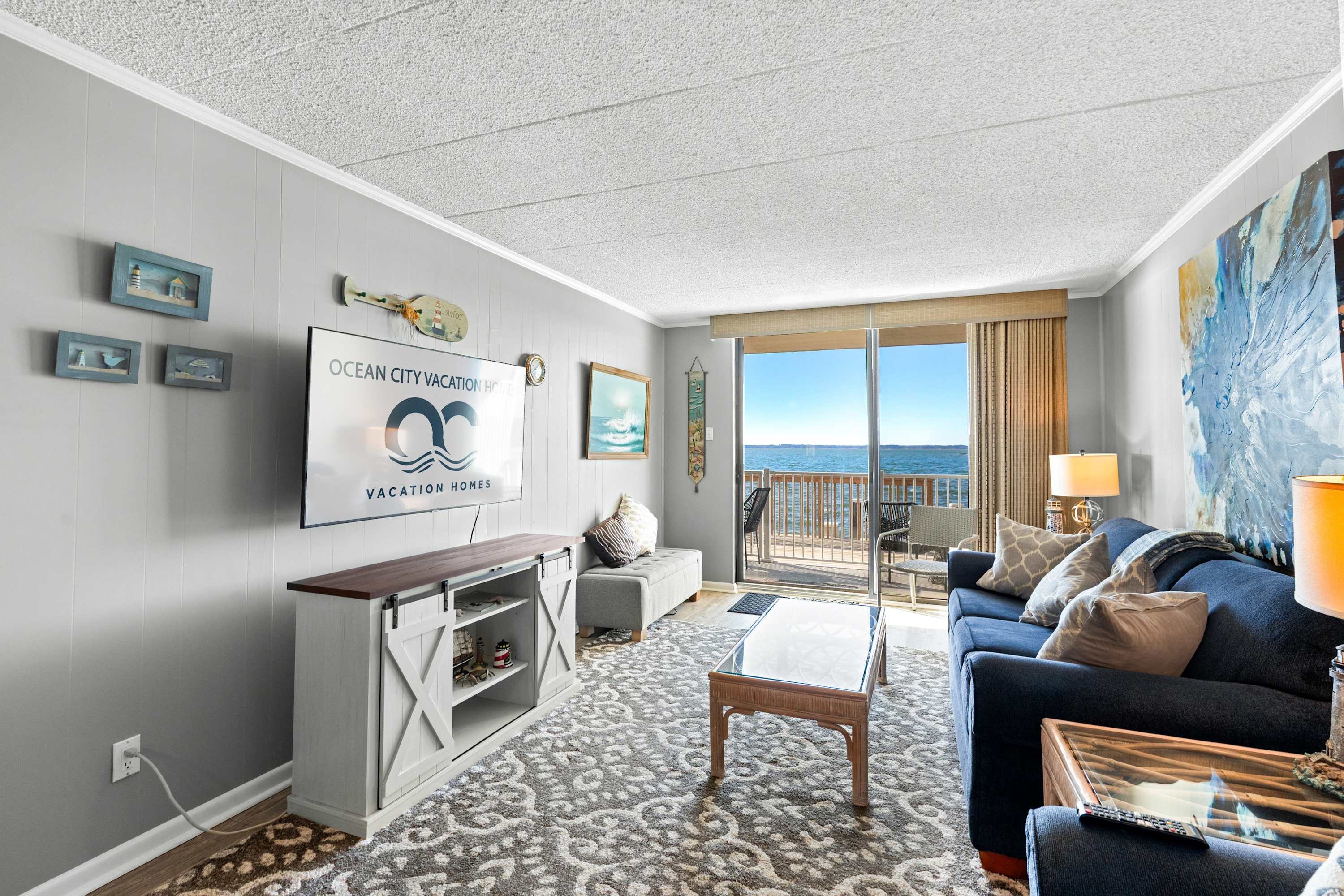 Bayfront Beauty - Shipwreck 102