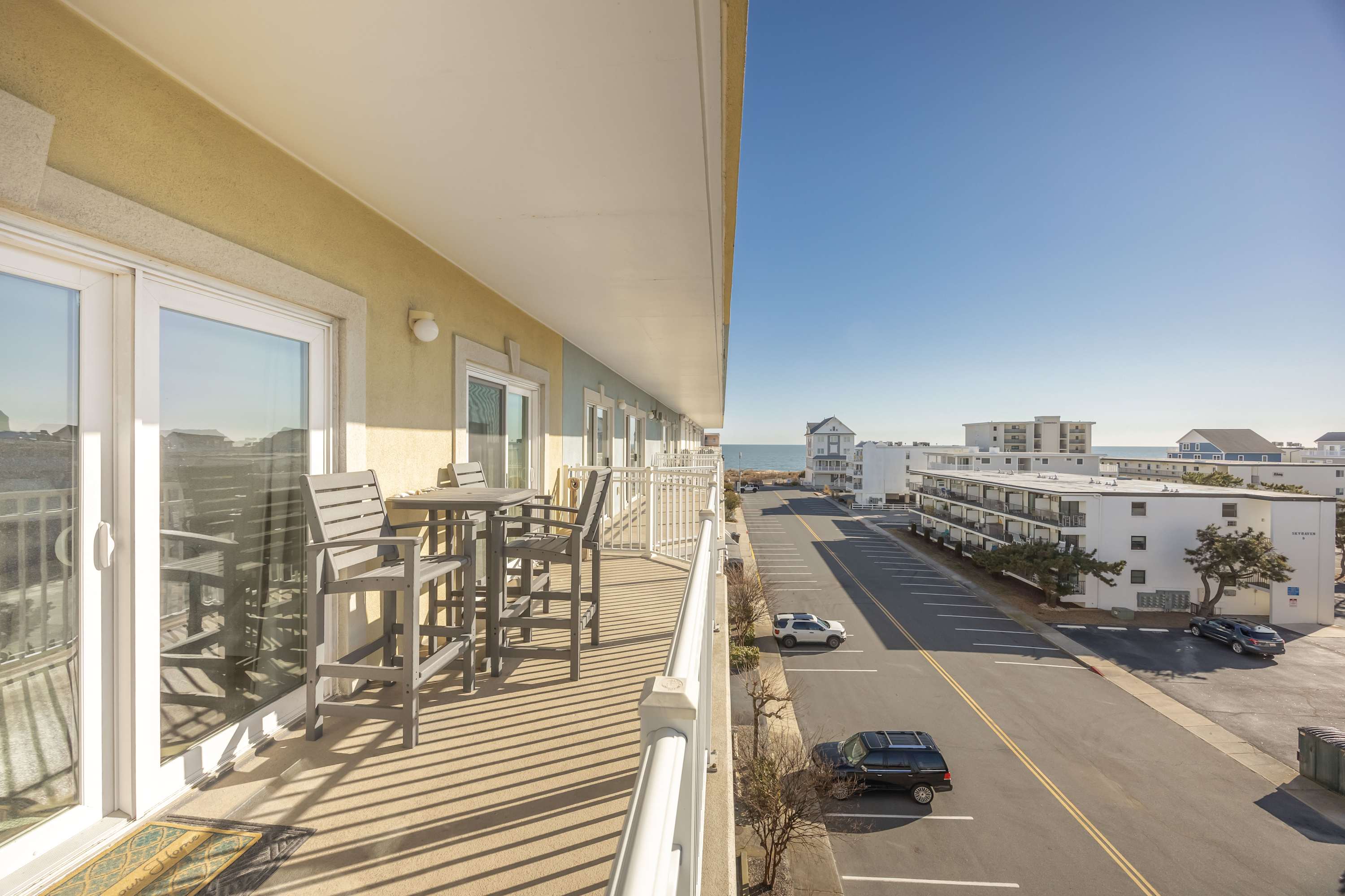 Ocean View 138th Street 3 BR, sleeps 12 with pool — Ocean City, MD — vacation rental