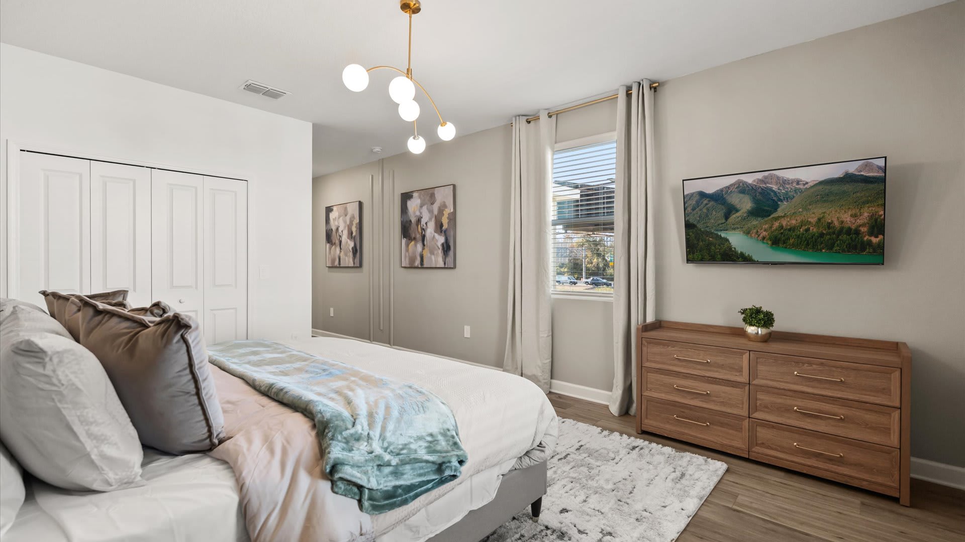 Spacious master bedroom retreat – Unwind in a serene, beautifully styled room with fresh bedding and natural light