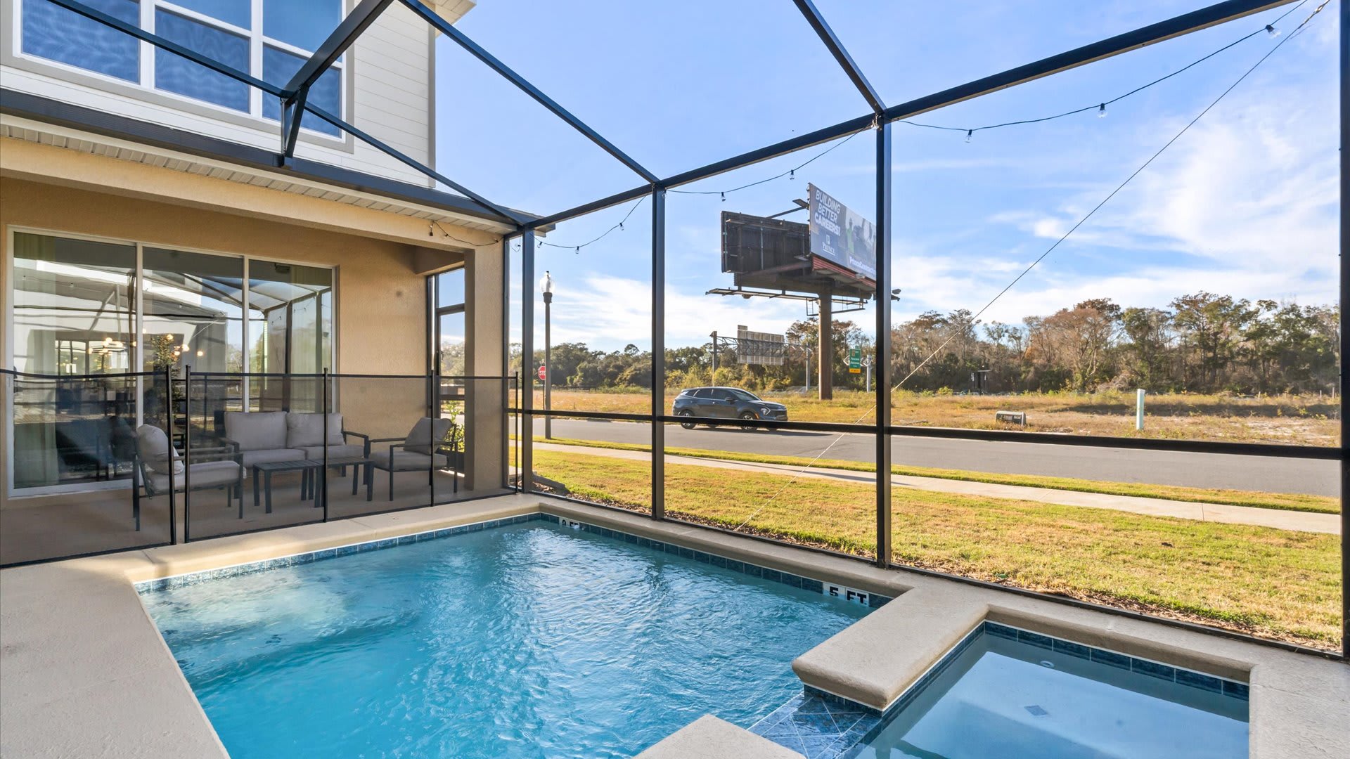 Screened-in private pool – Splash, lounge, and soak up the Florida sun