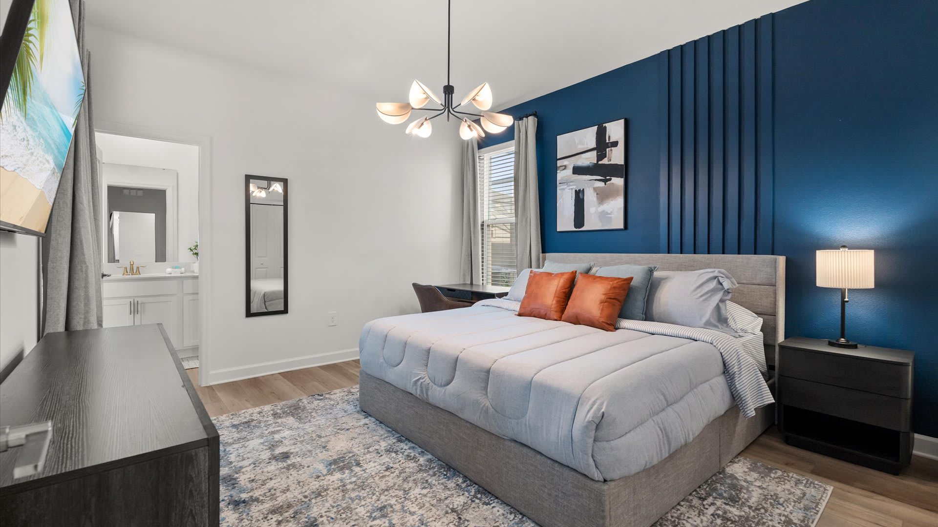 Calm & cosy escape – A stylish room with a king bed and a tranquil atmosphere for restful nights