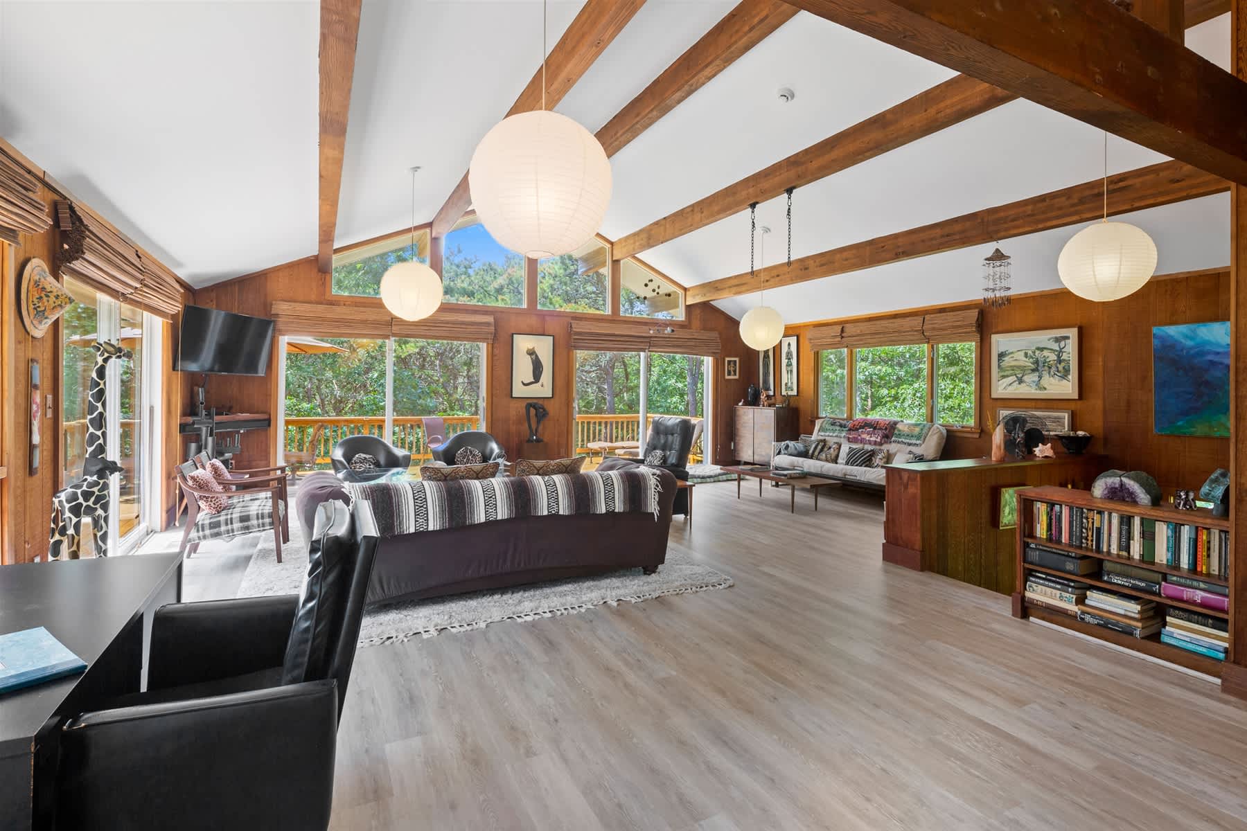 Beautiful Secluded North Truro Home with Private Association Beach Access and Parking 5