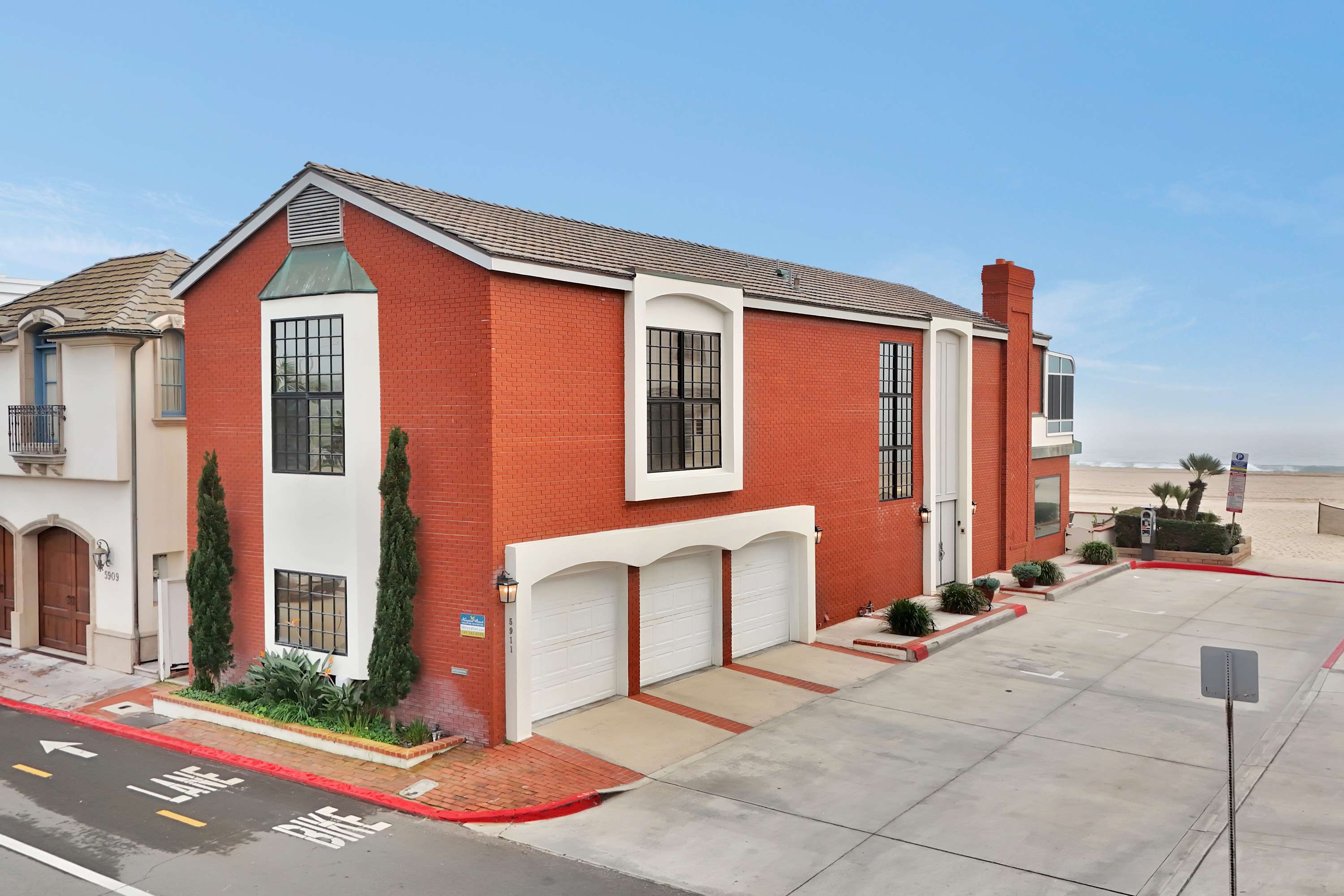 5911 Seashore | Spacious Beachfront Sanctuary: Serene Ocean Views 5