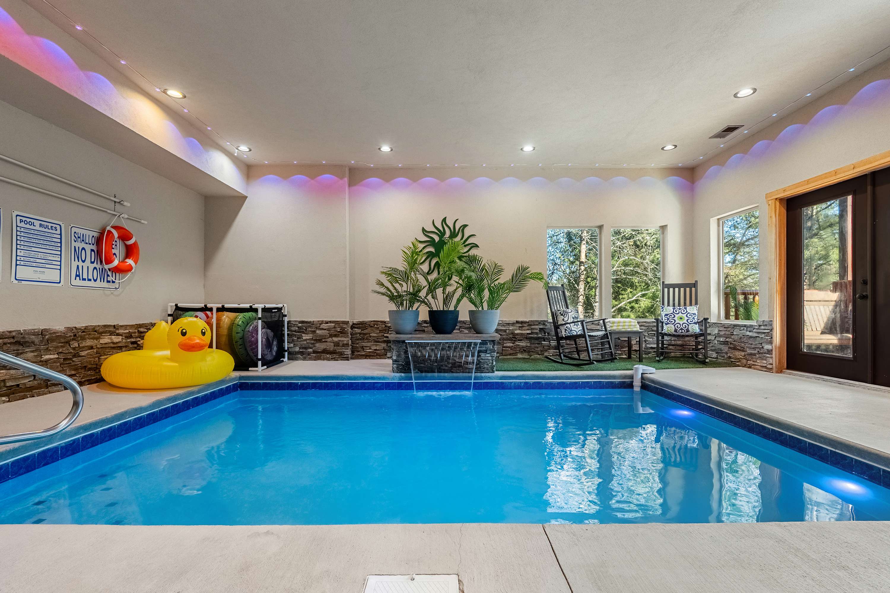 Indoor Pool - Forest Views - Hot Tub - Arcade Room — Sevierville, TN — vacation rental