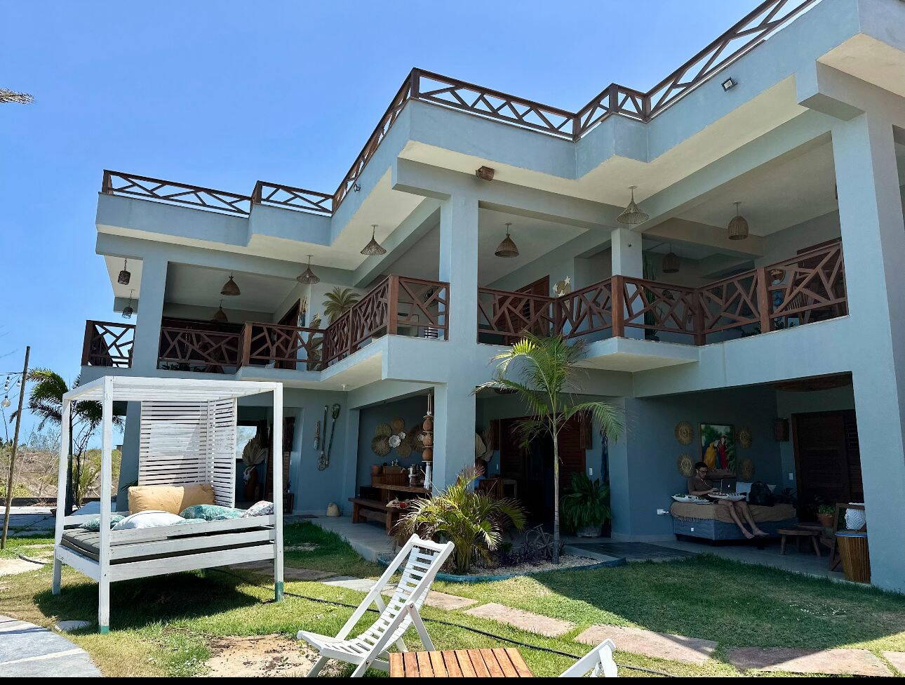 Exclusive Beachfront Villa CEA049