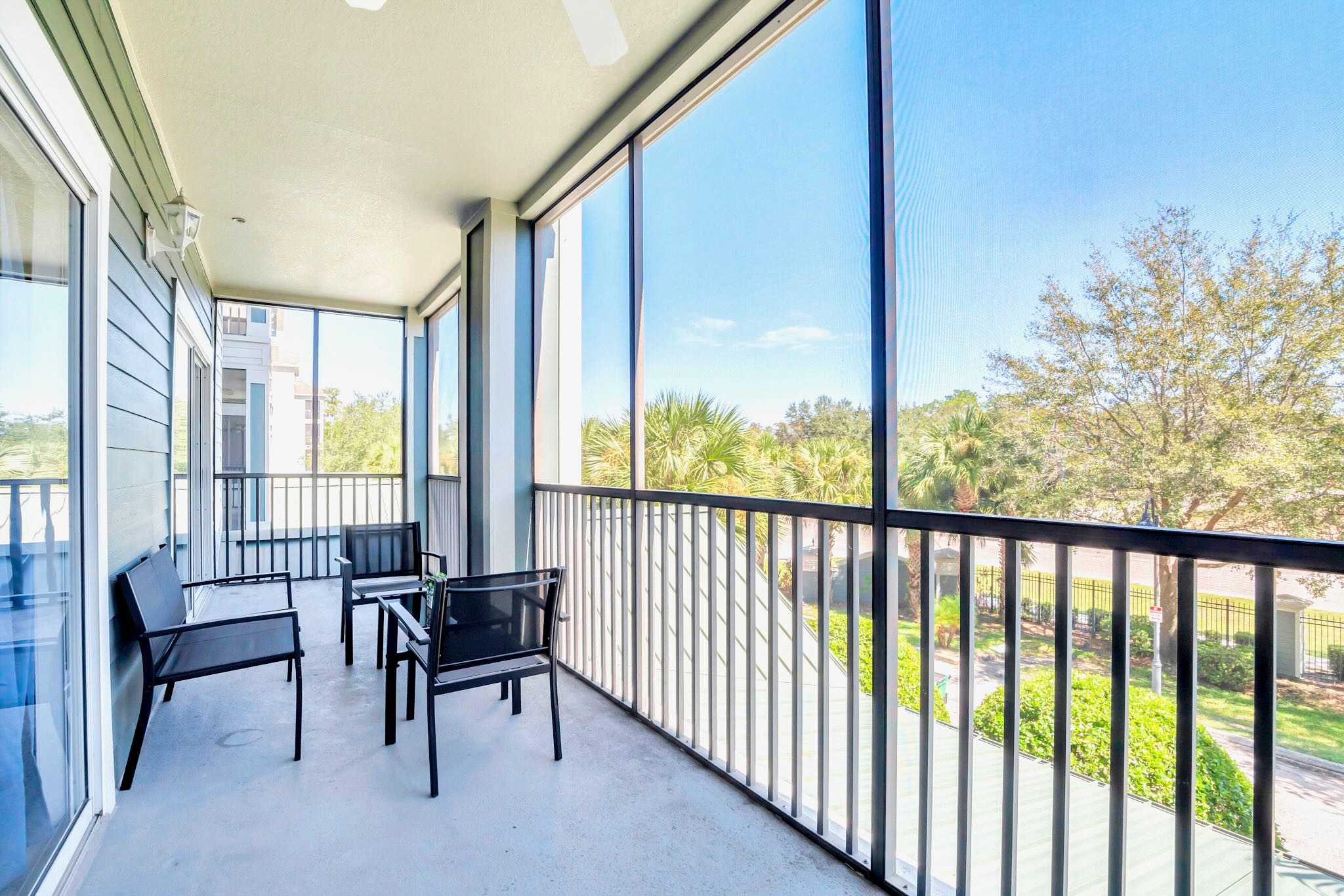 Outdoor furnished patio