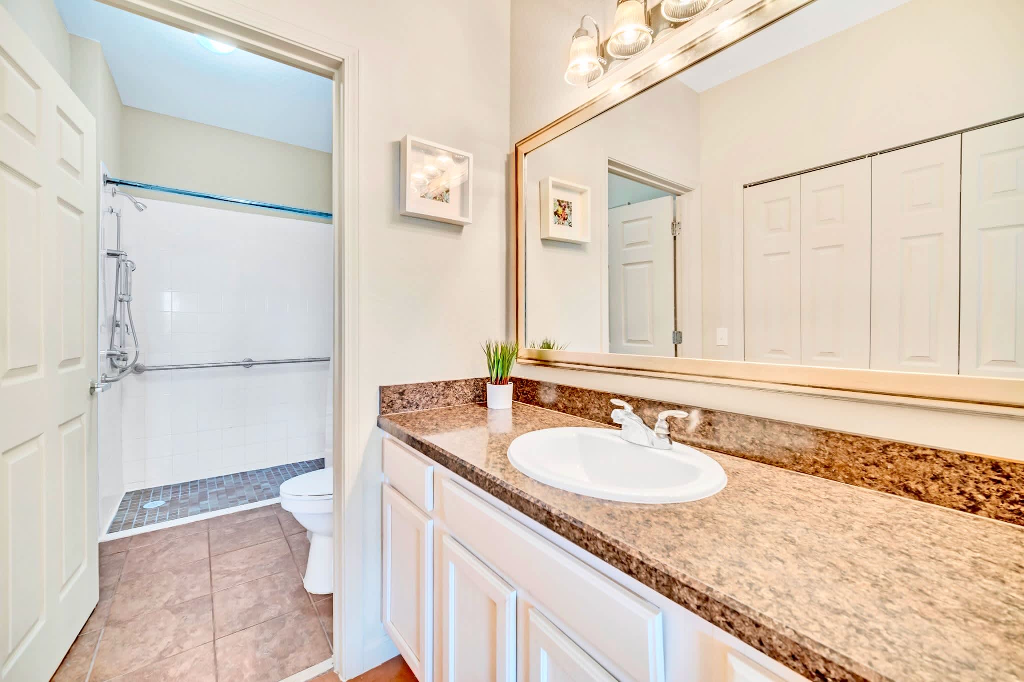 Family Friendly Condo with Pool Sauna | Photo 15