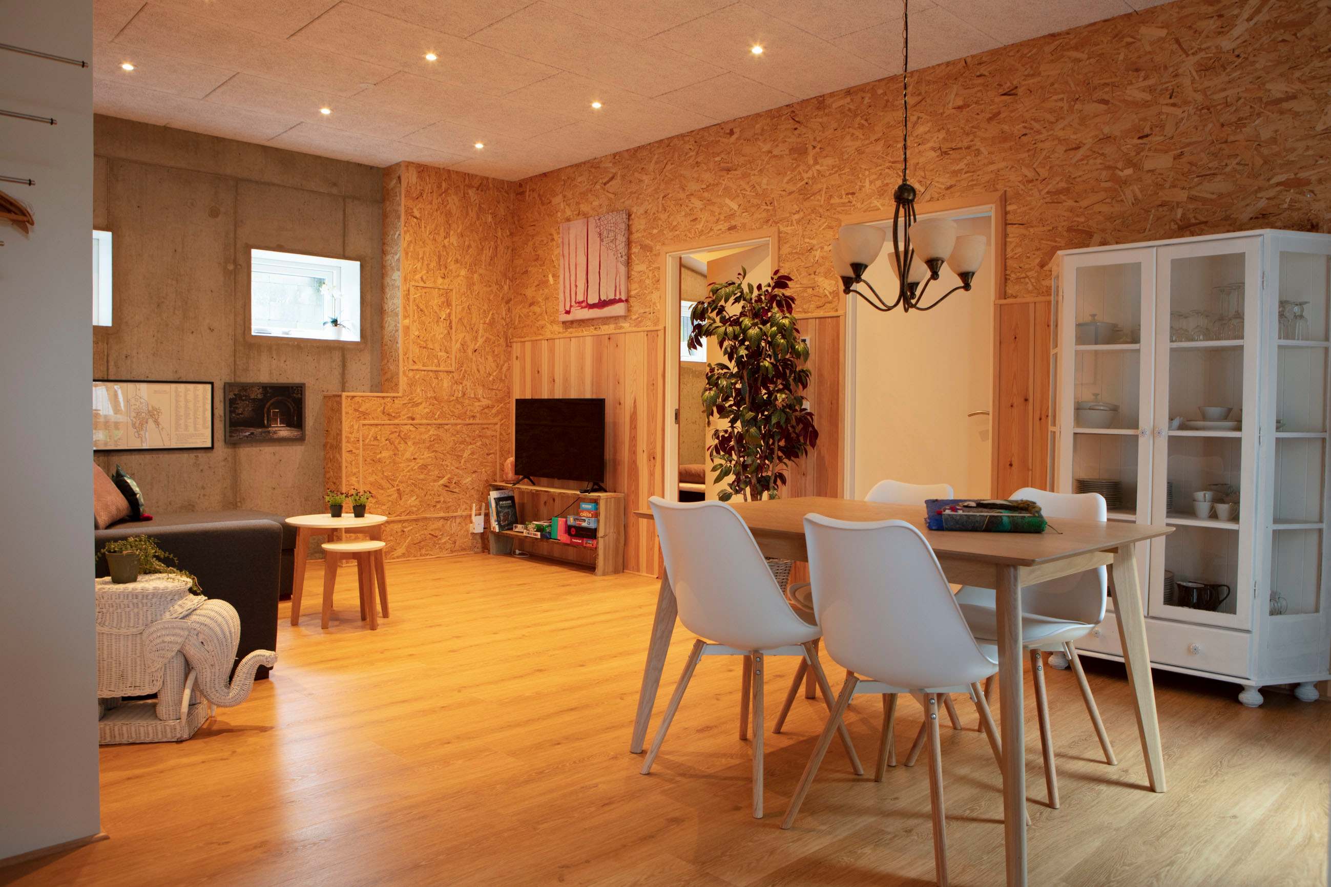 Cozy & Characterful Faroese Apartment - 2 Bedrooms