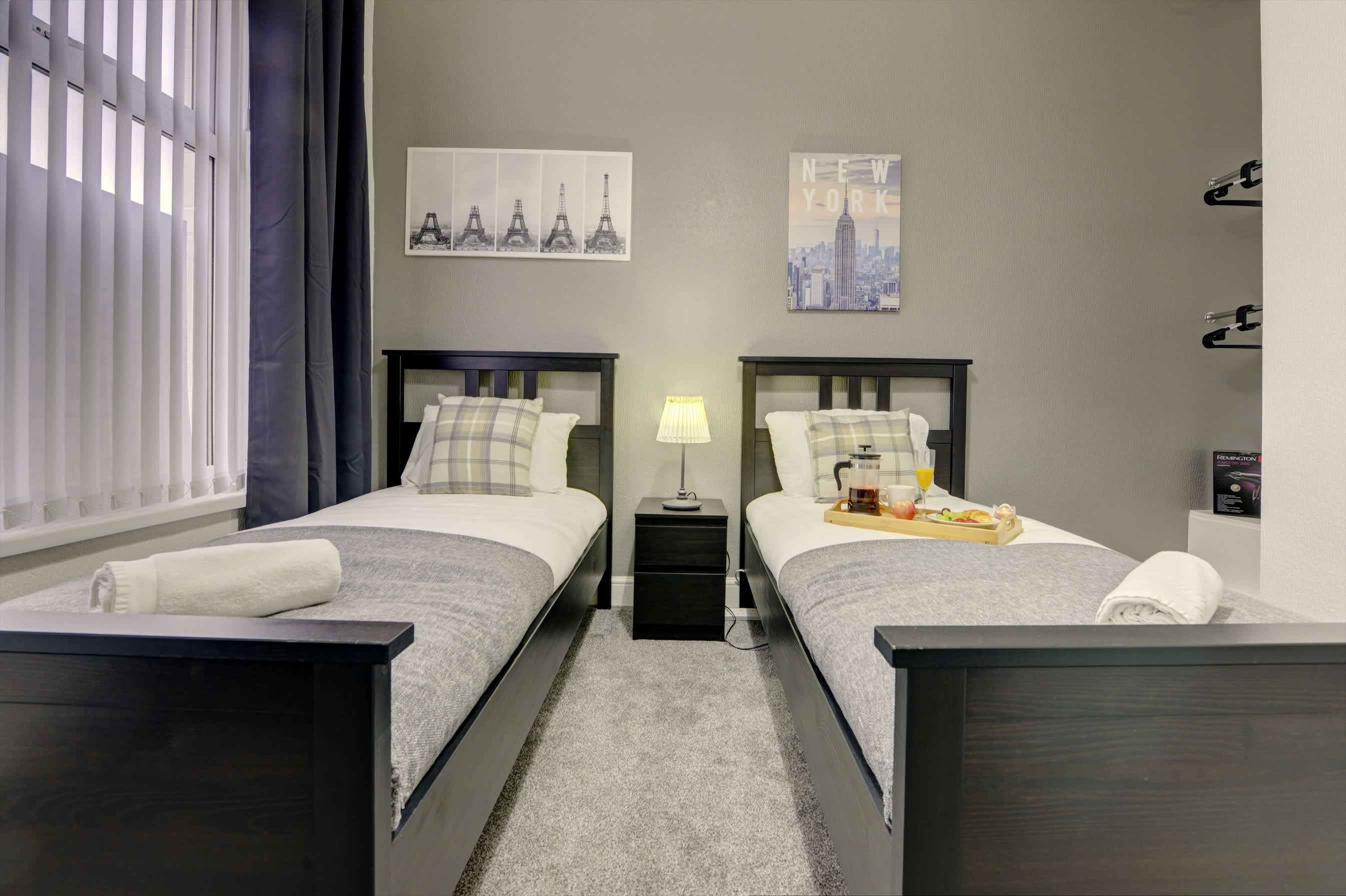Cosy 2 Bedroom 4 Beds w/ Parking near City Centre in Argyll Street 39 CV2 4FJ - Property image 16 - VivreStays