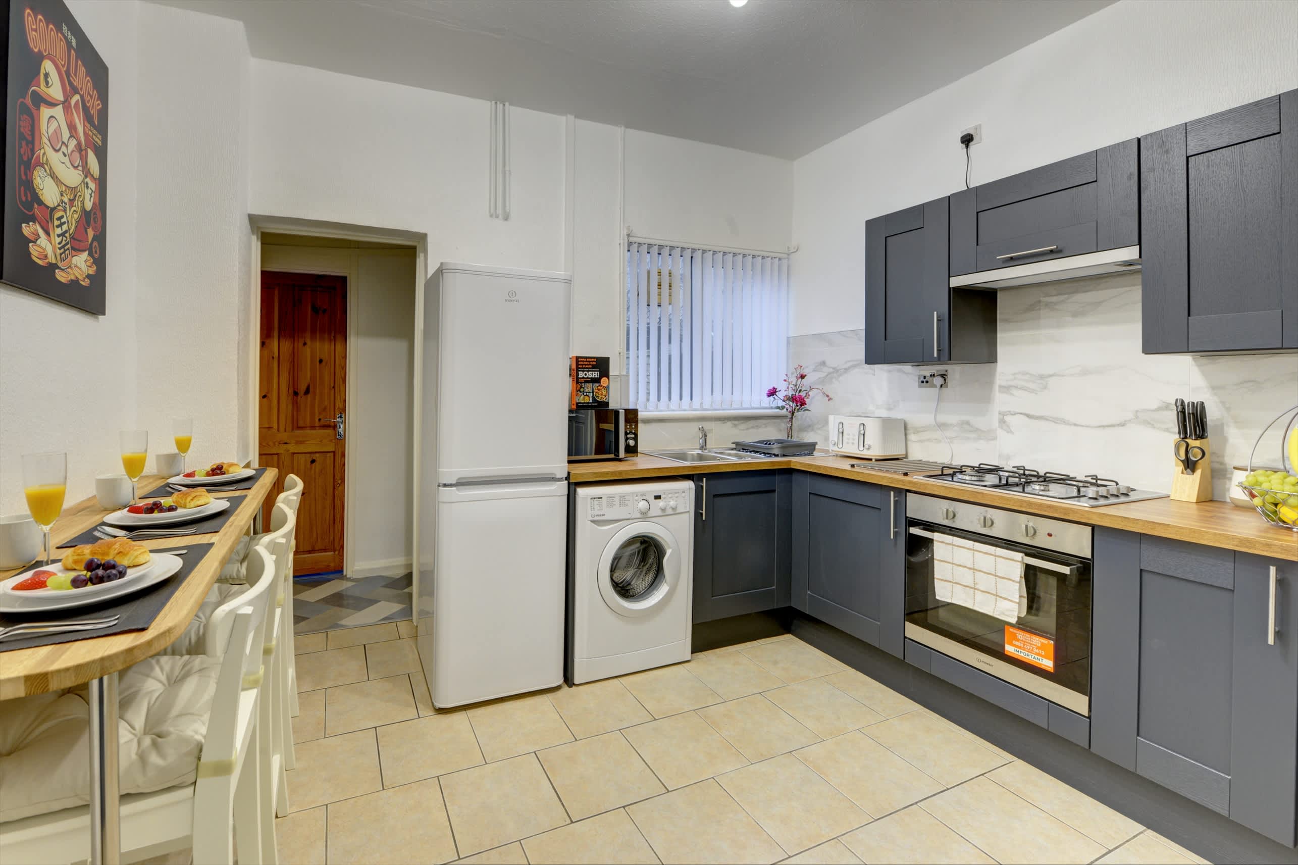 Cosy 2 Bedroom 4 Beds w/ Parking near City Centre in Argyll Street 39 CV2 4FJ - Property image 46 - VivreStays