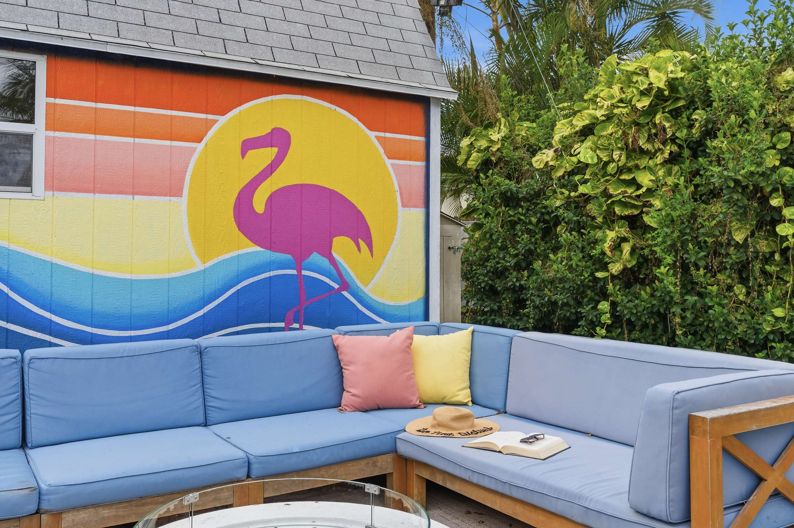 Relaxing 4BR home w/ heated pool & fire pit