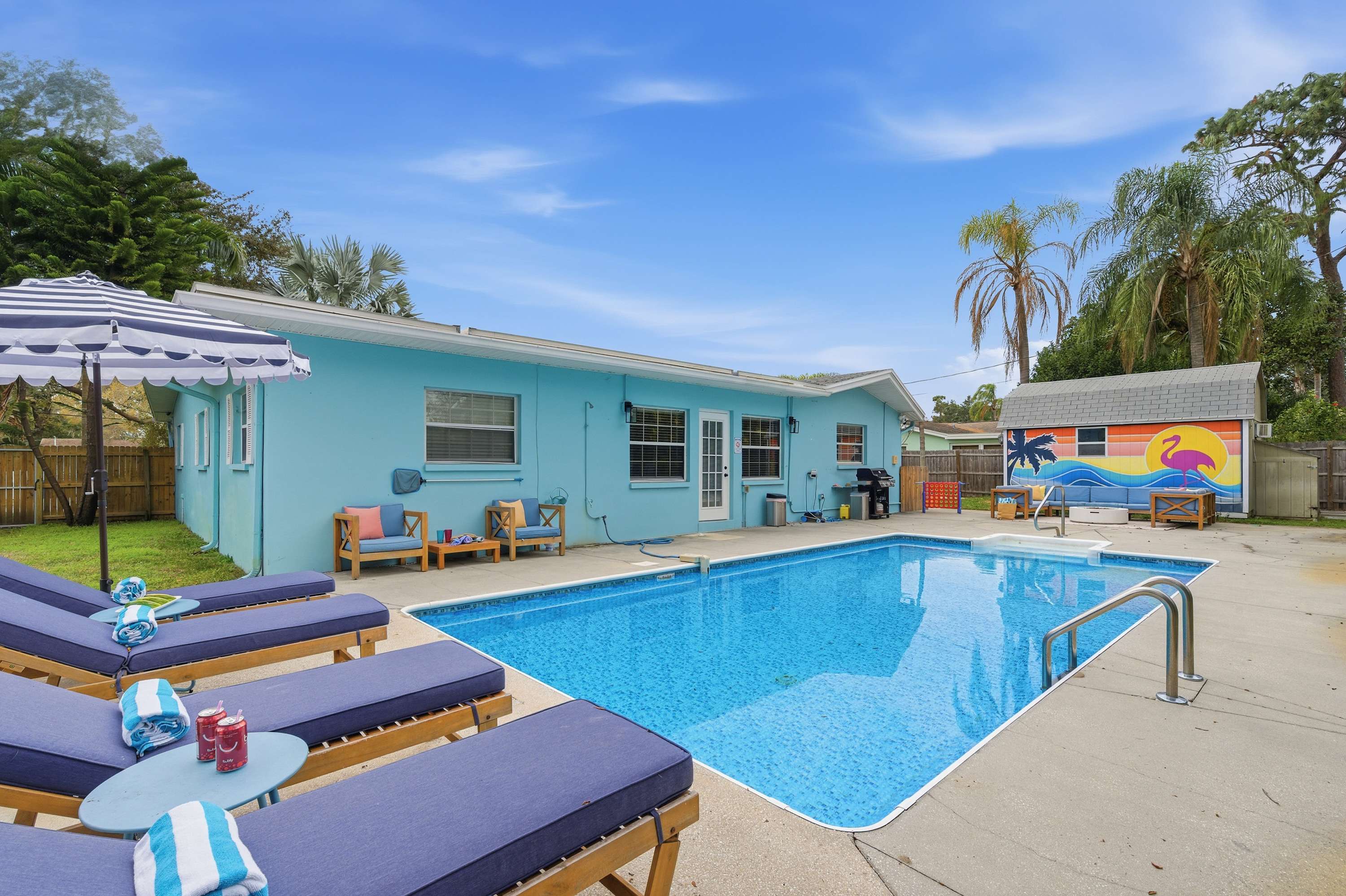 Relaxing 4BR home w/ heated pool & fire pit