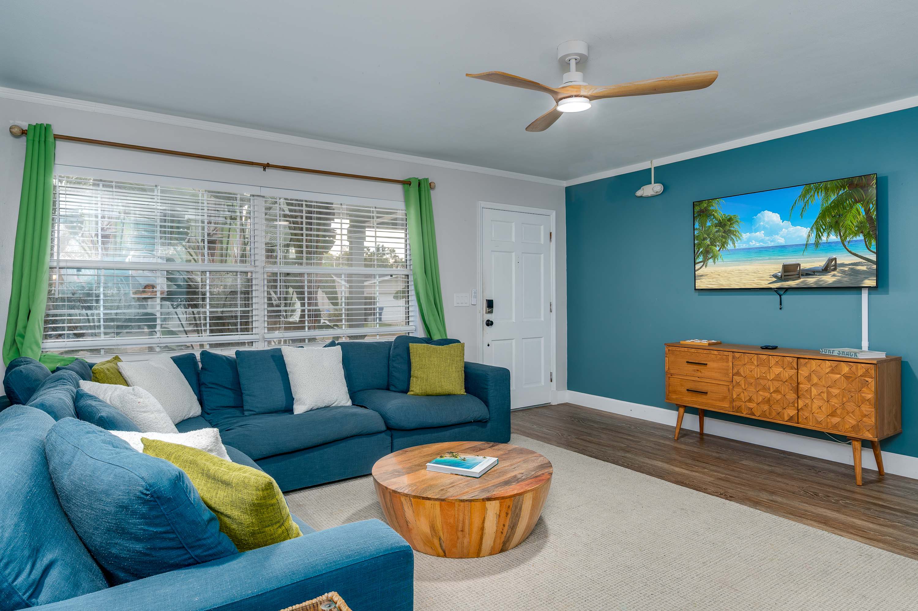 Relaxing 4BR home w/ heated pool & fire pit