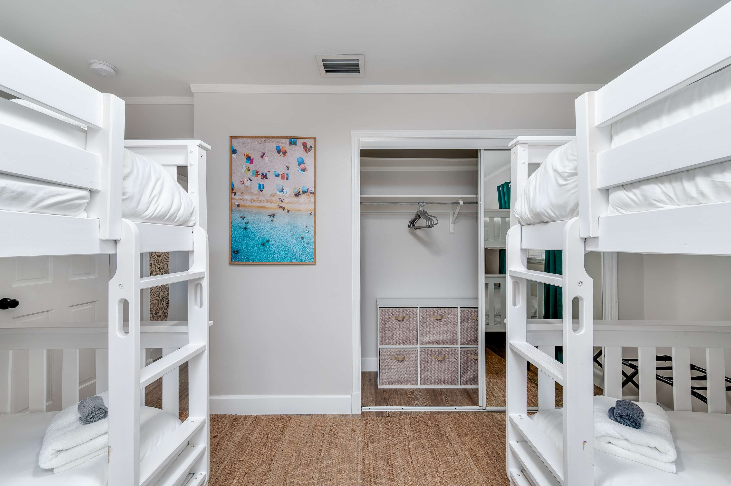 Relaxing 4BR home w/ heated pool & fire pit