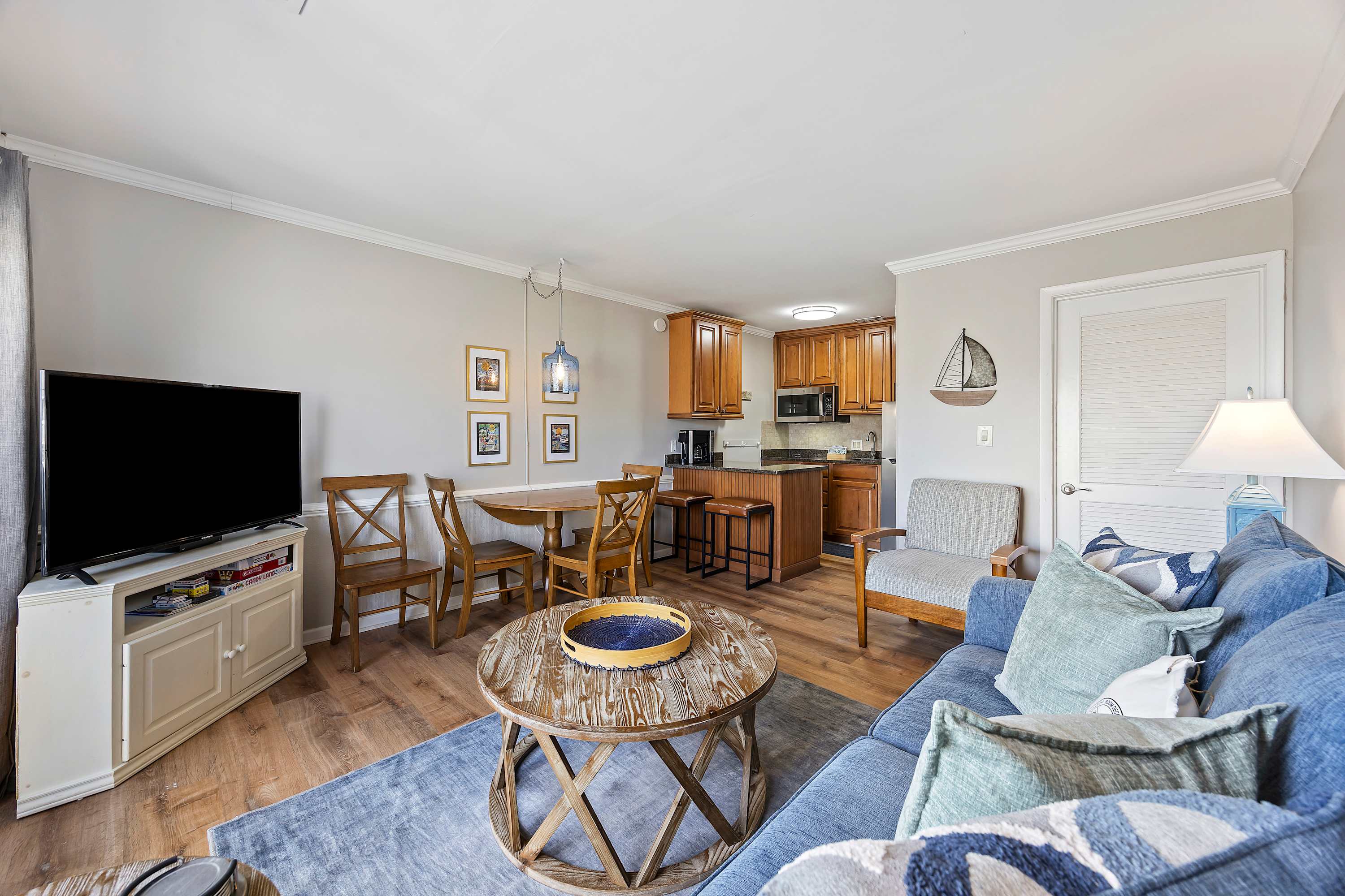 Oceanfront Retreat 318 Breakers | Photo 3