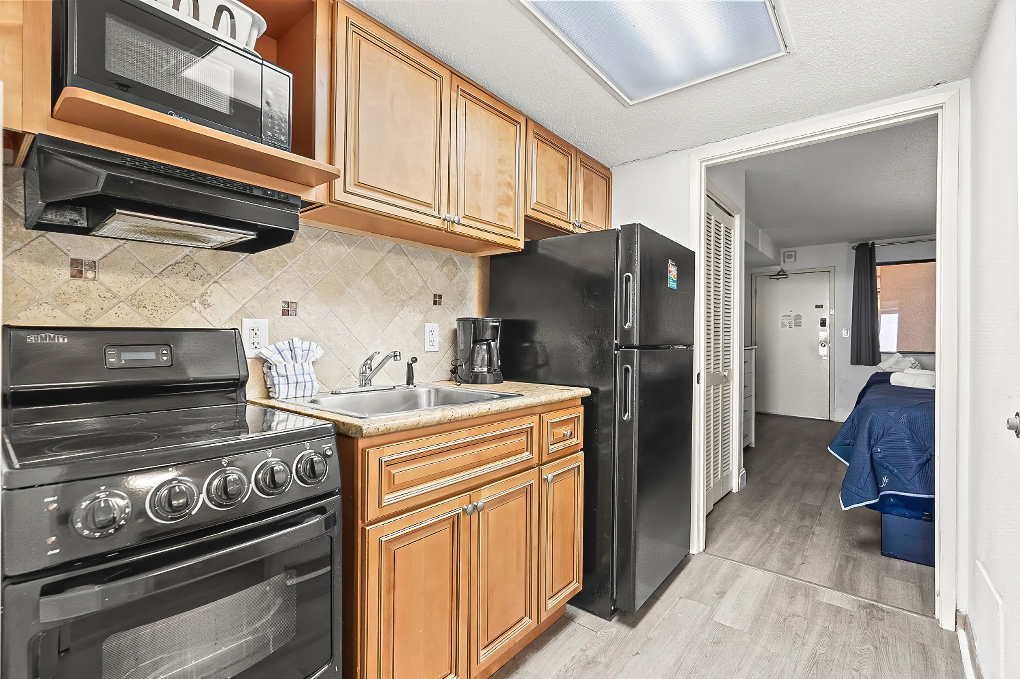 Relaxing Retreat Compass Cove Oceanfront | Photo 10