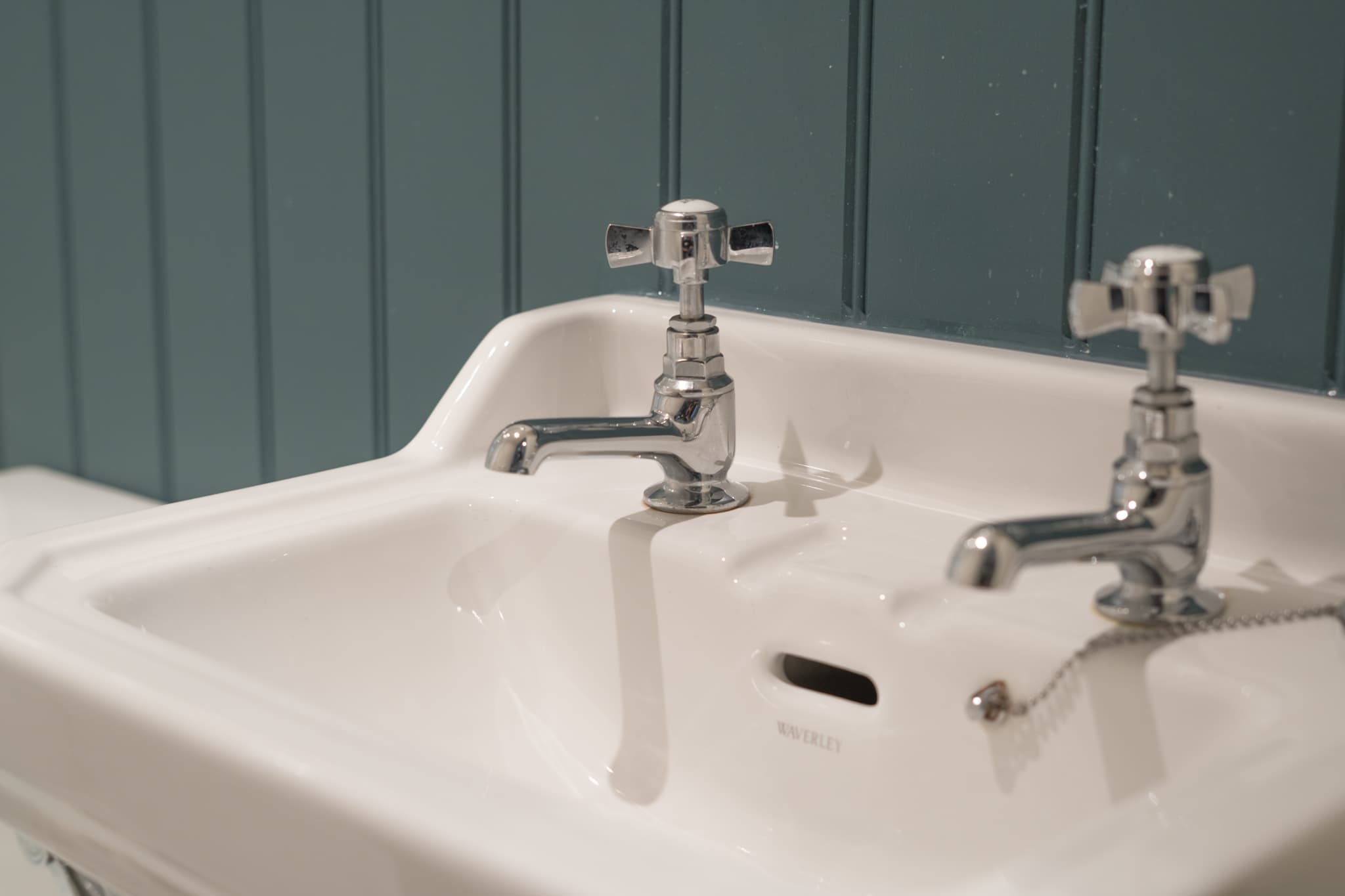 The Willows – Studio 15 Private Entrance Kitchenette with No Steps