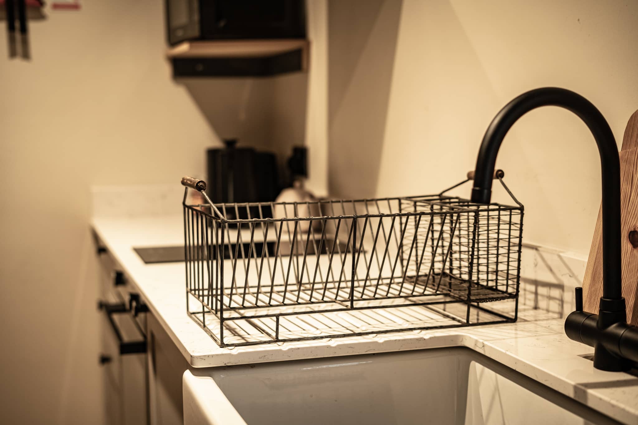 The Willows – Studio 15 Private Entrance Kitchenette with No Steps