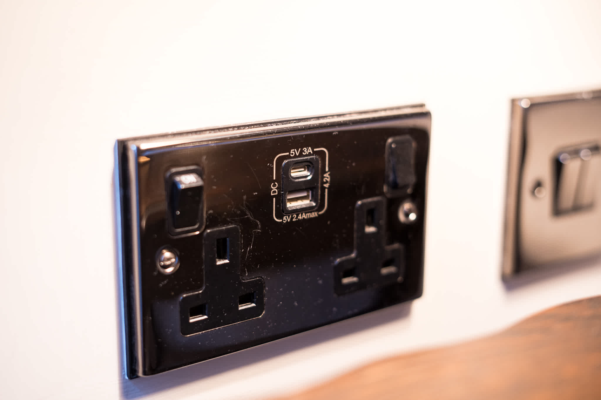 The Willows - Suite 2 Private Courtyard Super King (Pet Friendly)