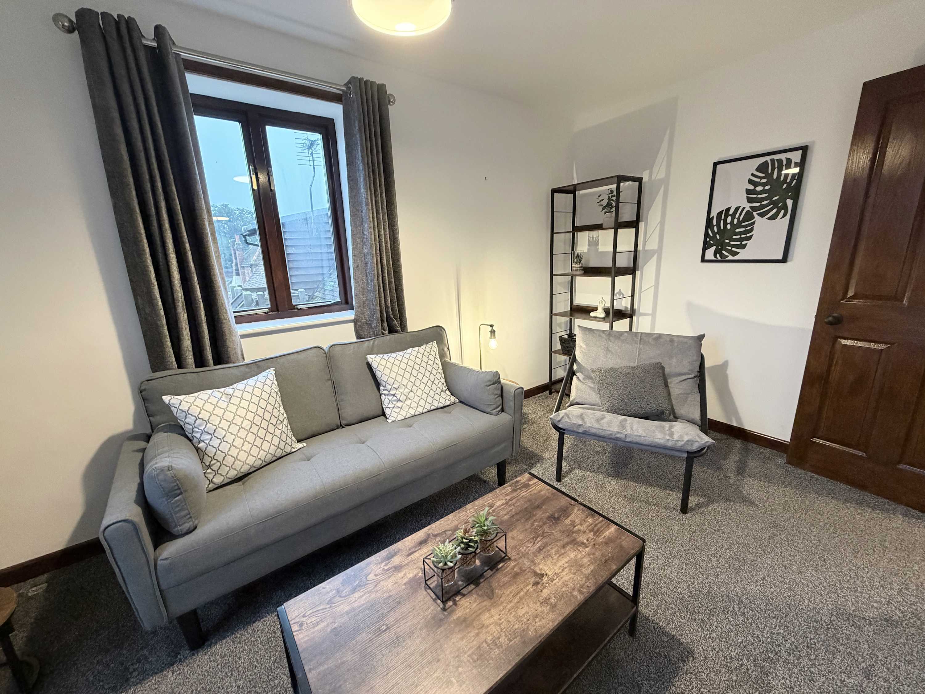 Millbrook House Apartments 7 - One bedroom first floor apartment next to Milton Park in High Street OX14 4EL - Property image 11 - VivreStays