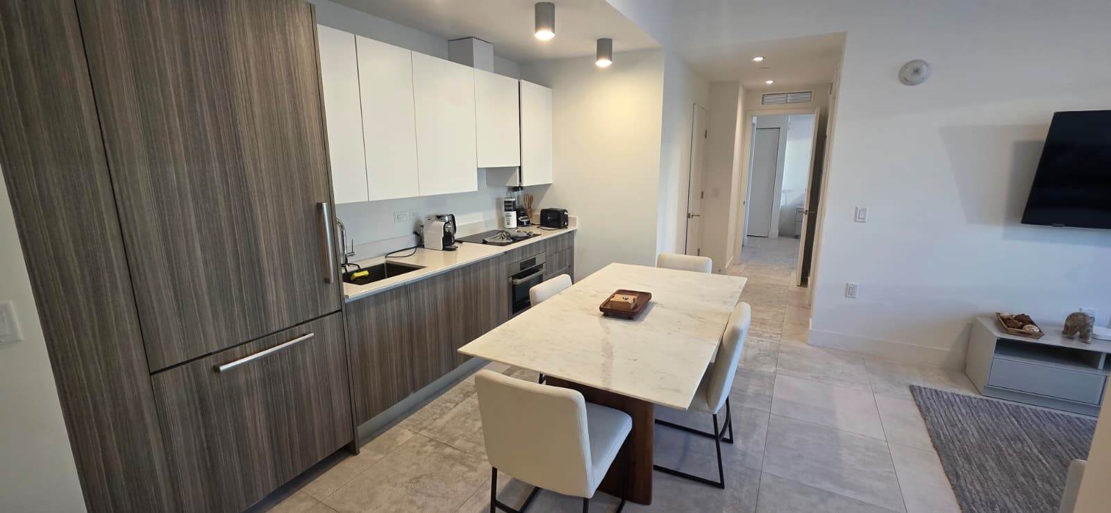 Prime Brickell Condo | Pool & Gym