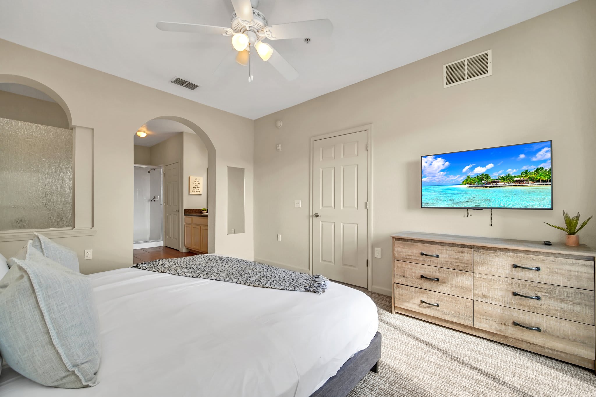 Family Friendly Condo with Pool Sauna | Photo 10