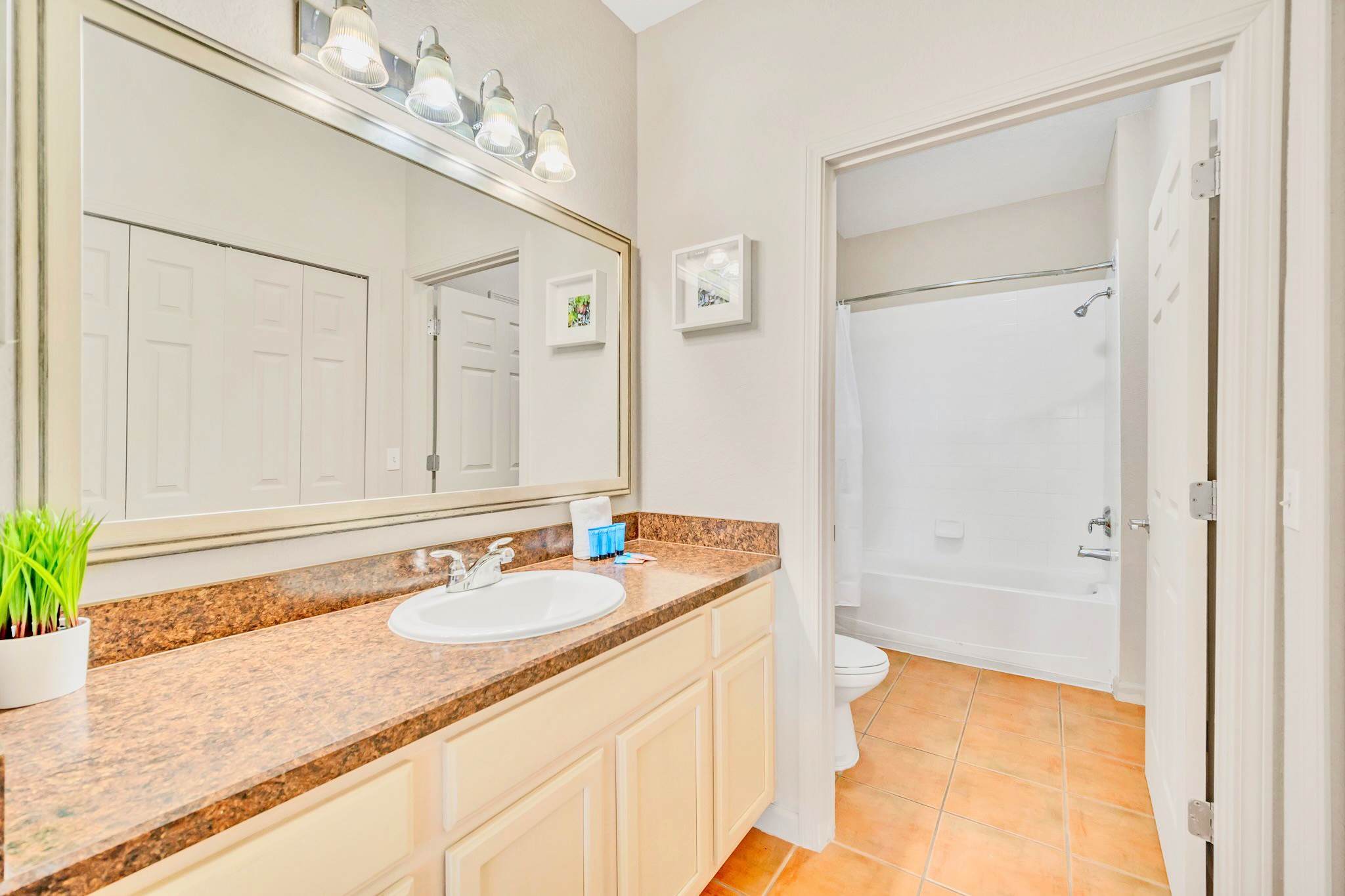 Family Friendly Condo with Pool Sauna | Photo 15