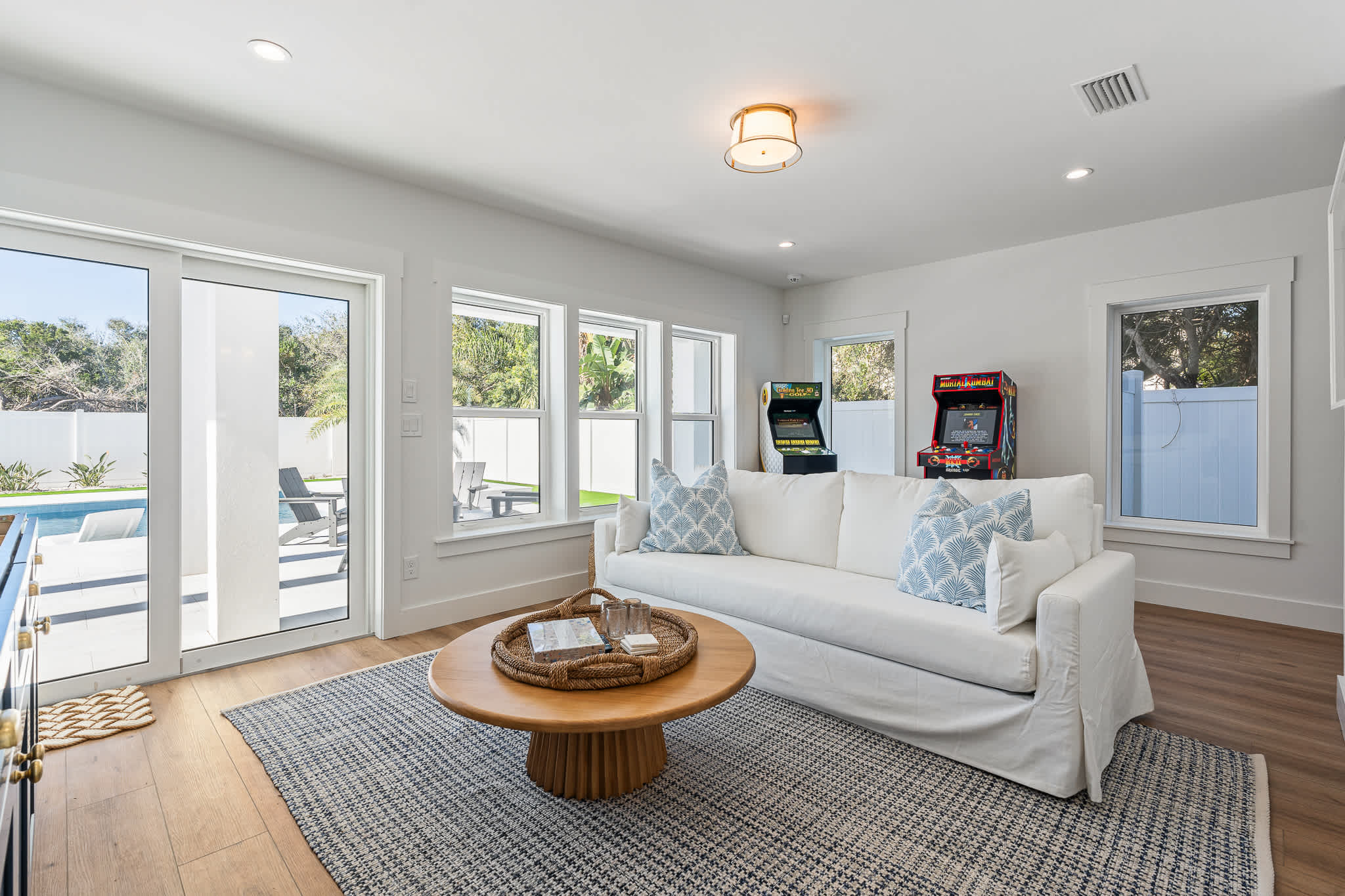 Seaclusion | Luxury | Heated Pool | Beach — photo 12