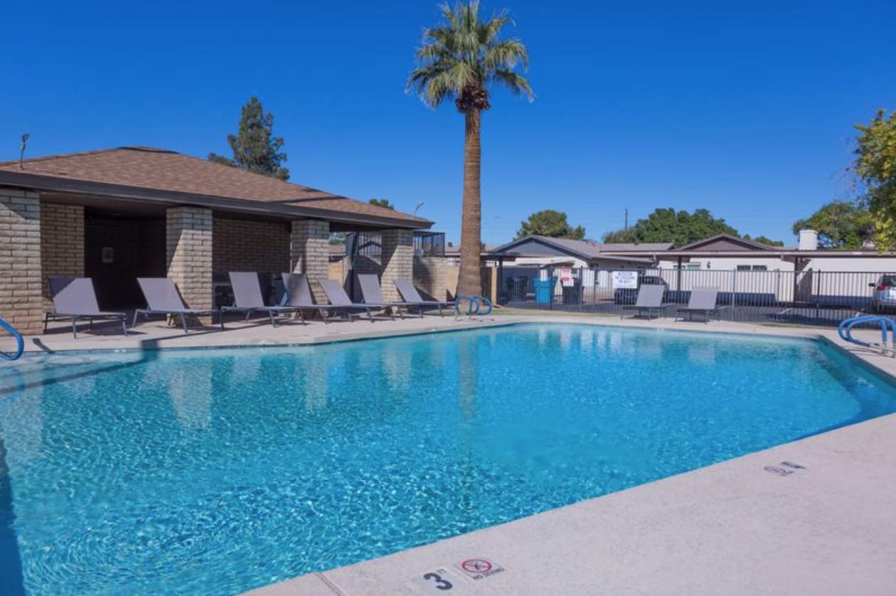 Cozy townhouse with community pool, heart of Tempe near ASU — Tempe, AZ — vacation rental
