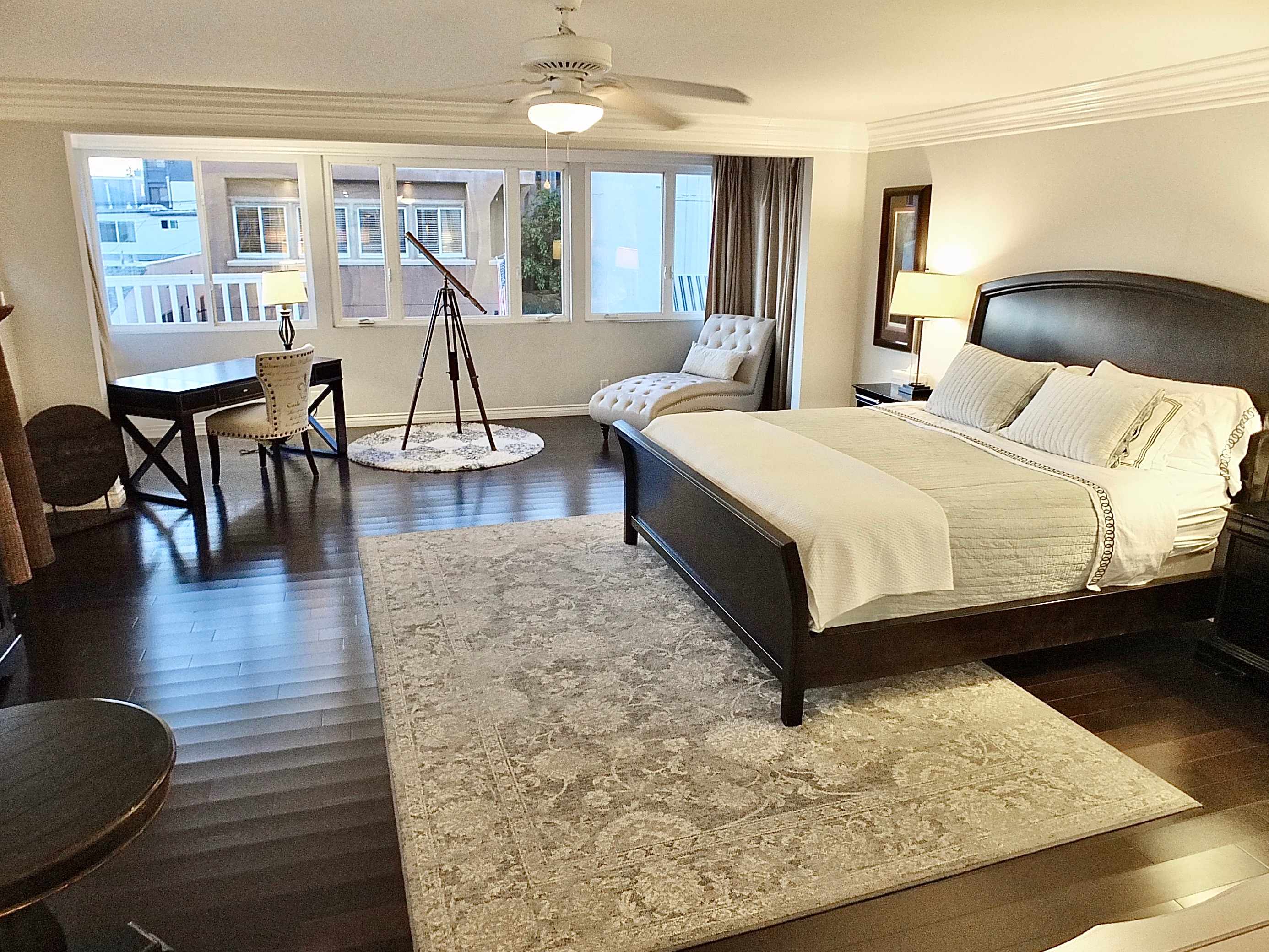 LB Peninsula Steps to Beach, close to World Cup 7